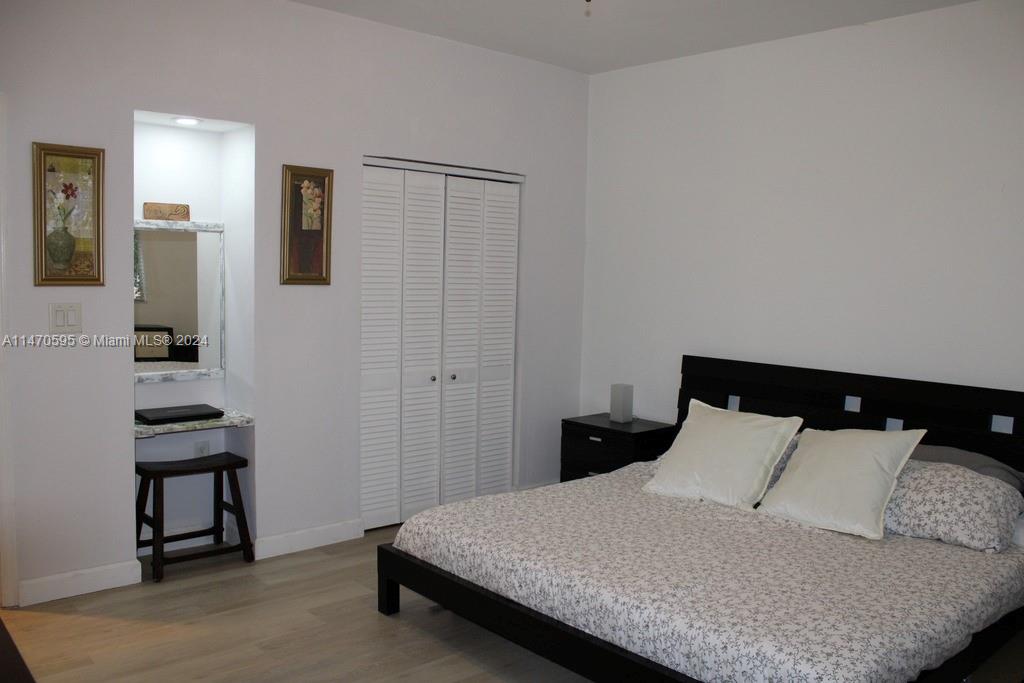 359 NE 32nd Ter, Homestead, Florida 33033, 5 Bedrooms Bedrooms, 8 Rooms Rooms,3 BathroomsBathrooms,Residential,For Sale,359 NE 32nd Ter,A11470595