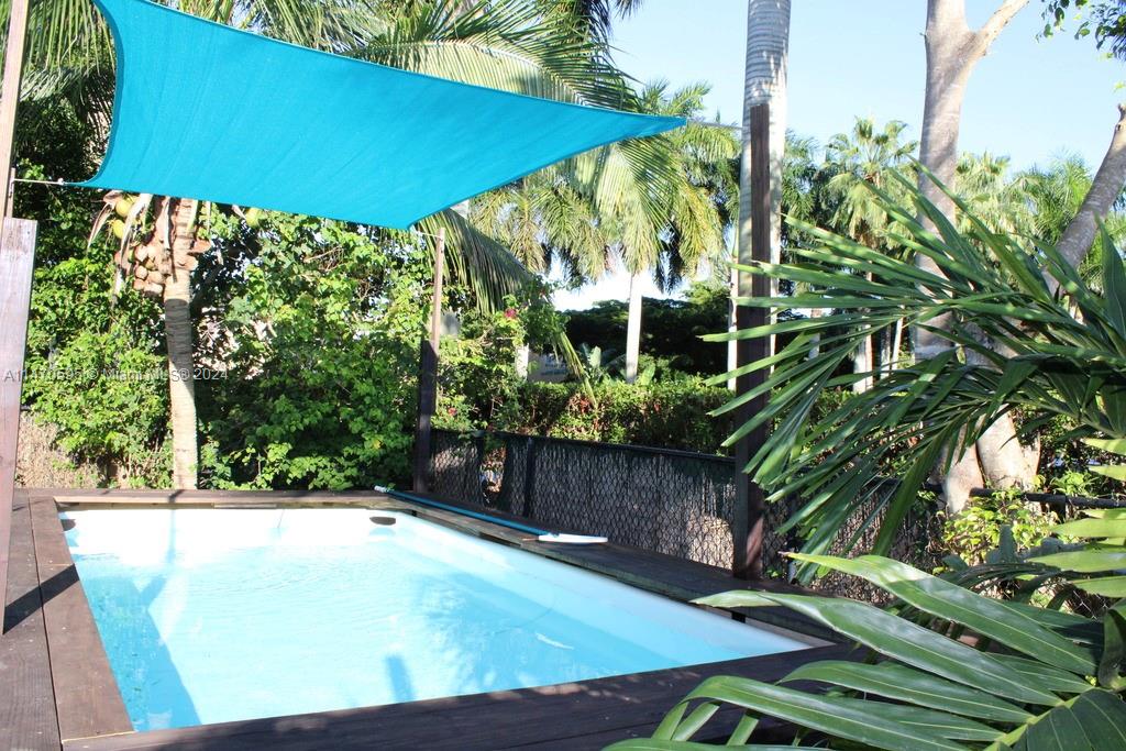 359 NE 32nd Ter, Homestead, Florida 33033, 5 Bedrooms Bedrooms, 8 Rooms Rooms,3 BathroomsBathrooms,Residential,For Sale,359 NE 32nd Ter,A11470595