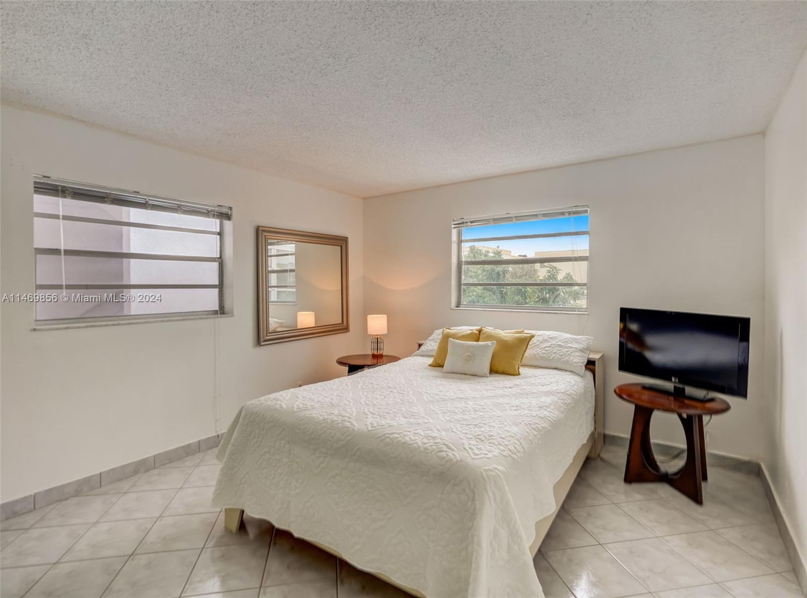 4270 NW 40th St 313, Lauderdale Lakes, Florida 33319, 1 Bedroom Bedrooms, ,1 BathroomBathrooms,Residential,For Sale,4270 NW 40th St 313,A11469856