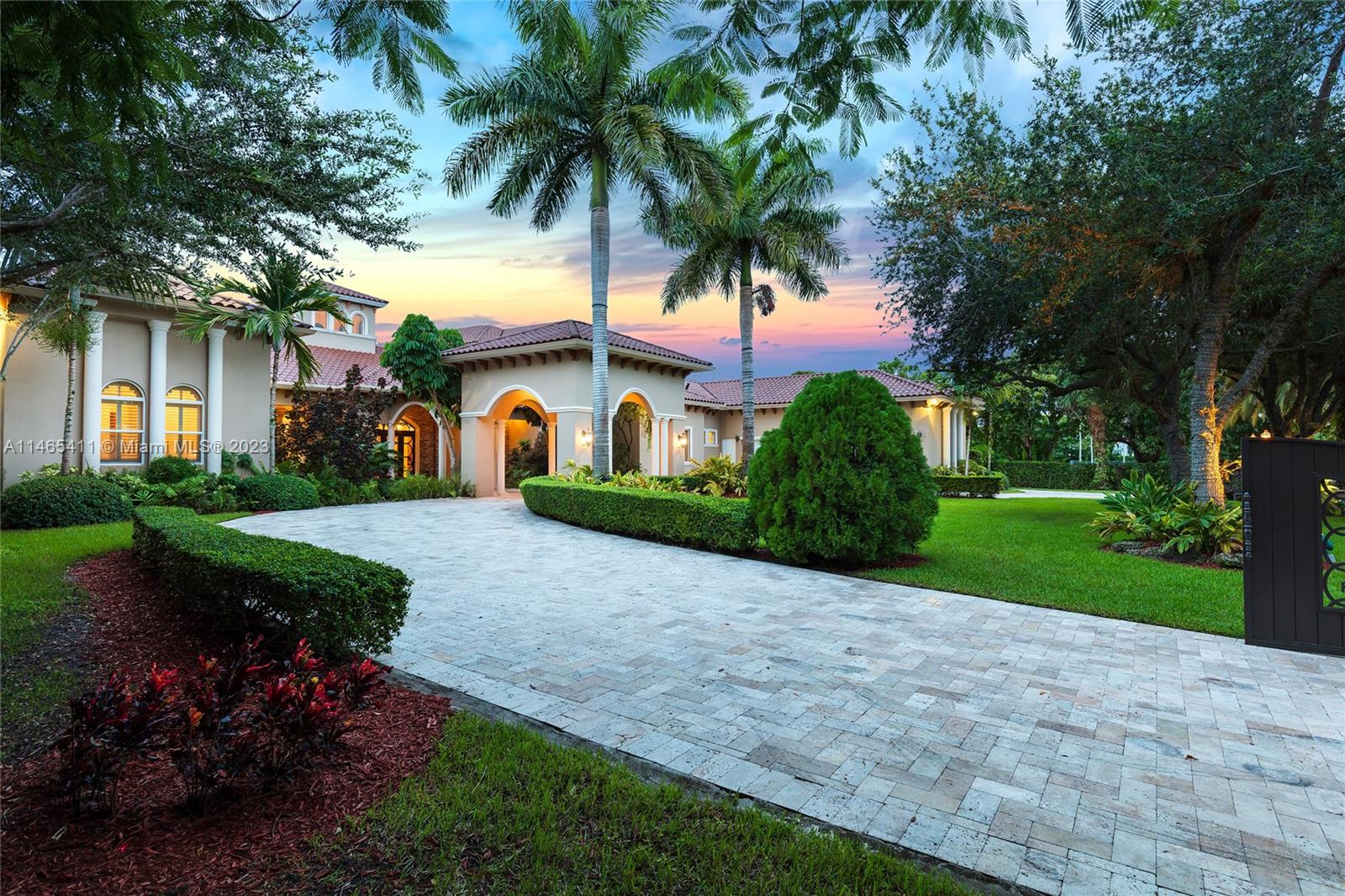 Disclaimer: The photographs have been altered to depict the exterior wall paint in a lighter shade for aesthetic enhancement.