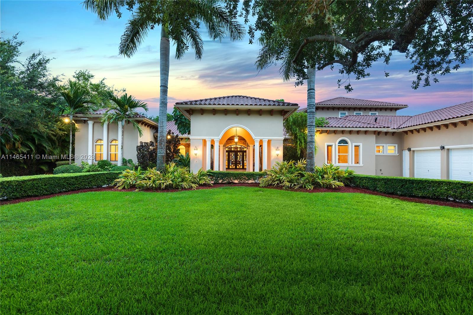 Disclaimer: The photographs have been altered to depict the exterior wall paint in a lighter shade for aesthetic enhancement.