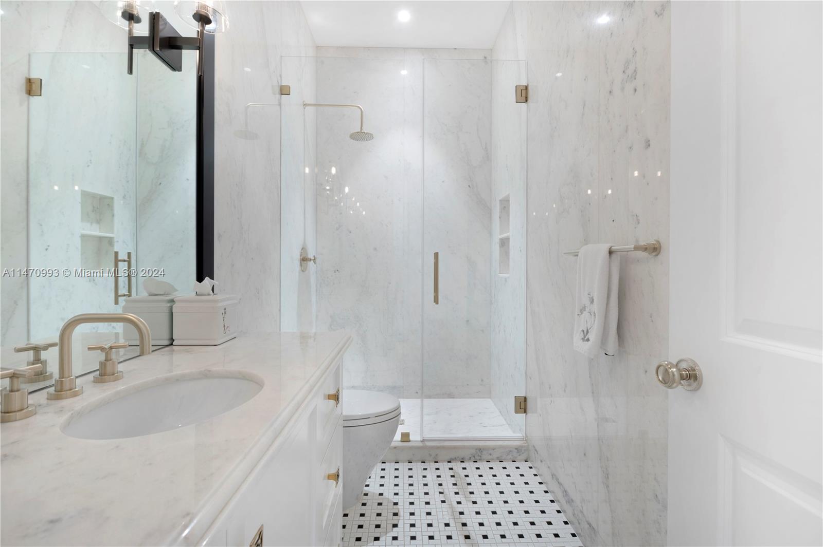 402 Vittorio Ave, Coral Gables, FL, 33146 United States, 4 Bedrooms Bedrooms, ,4 BathroomsBathrooms,Residential,For Sale,Vittorio Ave,A11470993