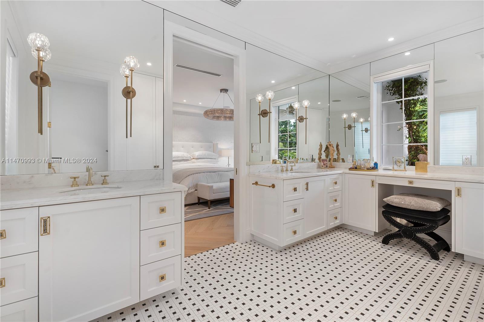 402 Vittorio Ave, Coral Gables, FL, 33146 United States, 4 Bedrooms Bedrooms, ,4 BathroomsBathrooms,Residential,For Sale,Vittorio Ave,A11470993