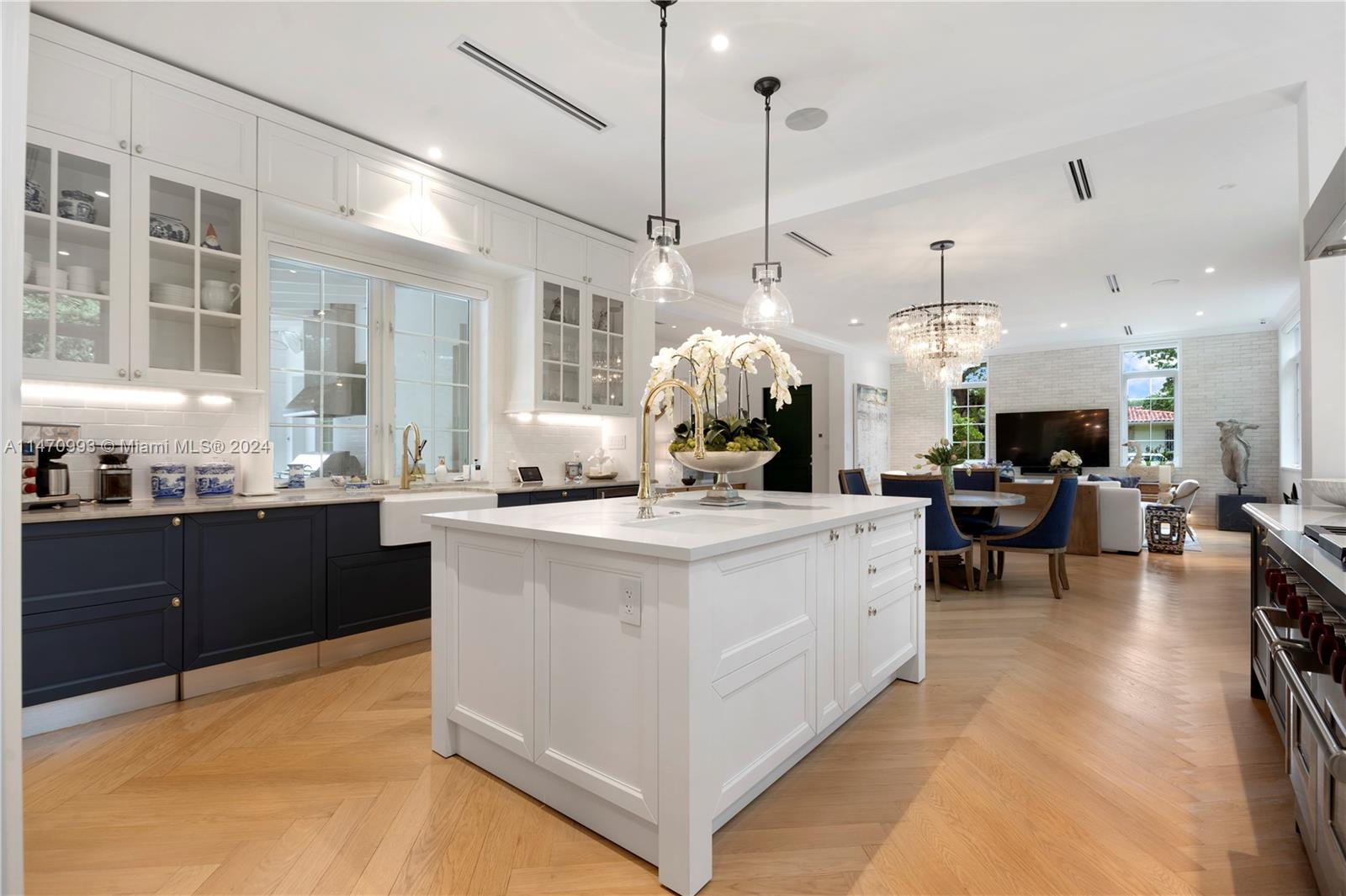 402 Vittorio Ave, Coral Gables, FL, 33146 United States, 4 Bedrooms Bedrooms, ,4 BathroomsBathrooms,Residential,For Sale,Vittorio Ave,A11470993