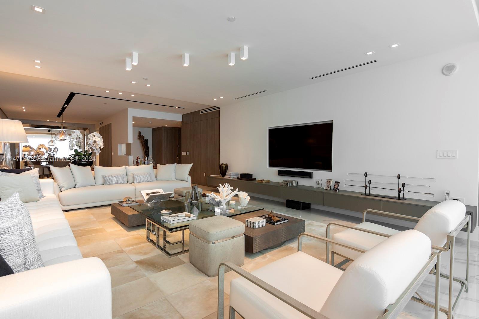 10201 Collins Ave, Bal Harbour, FL, 33154 United States, 3 Bedrooms Bedrooms, ,4 BathroomsBathrooms,Residential,For Sale,Collins Ave,A11471668