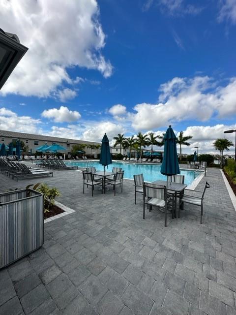 2667 SE 11th St, Homestead, Florida 33035, 3 Bedrooms Bedrooms, ,2 BathroomsBathrooms,Residentiallease,For Rent,2667 SE 11th St,A11469071