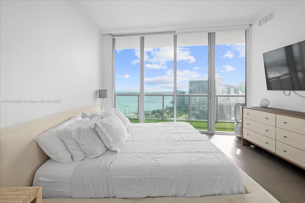 888 Biscayne Blvd 4801, Miami, Florida 33132, 2 Bedrooms Bedrooms, ,2 BathroomsBathrooms,Residential,For Sale,888 Biscayne Blvd 4801,A11472004