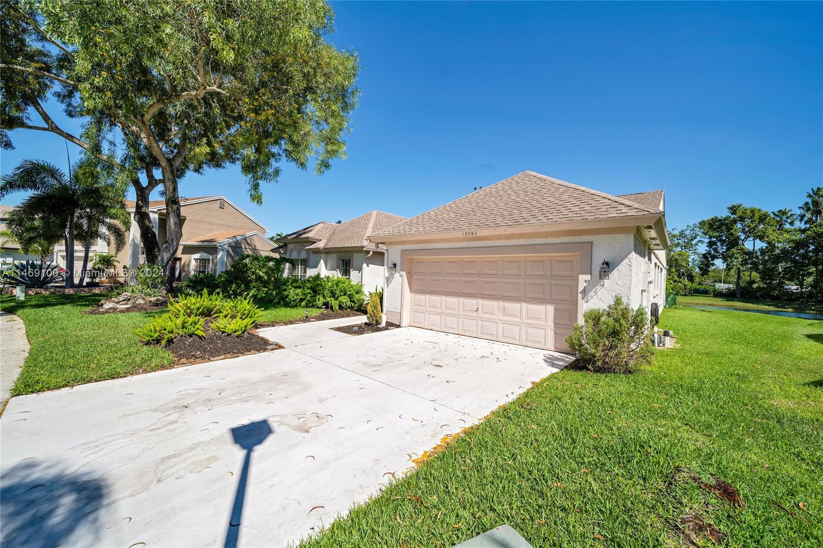 12083 Rockwell Way, Boca Raton, FL, 33428 United States, 3 Bedrooms Bedrooms, ,2 BathroomsBathrooms,Residential,For Sale,Rockwell Way,A11469100