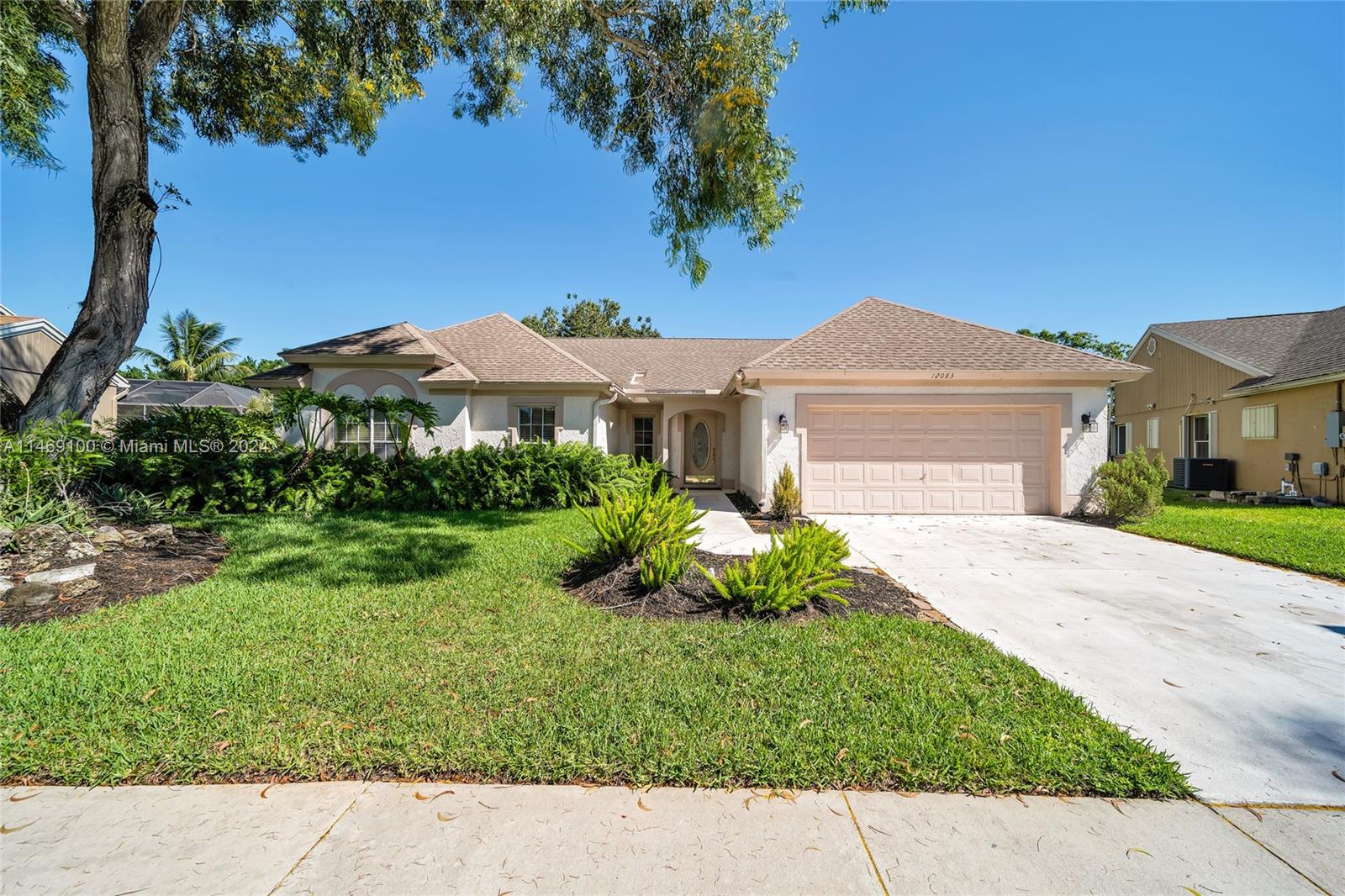 12083 Rockwell Way, Boca Raton, FL, 33428 United States, 3 Bedrooms Bedrooms, ,2 BathroomsBathrooms,Residential,For Sale,Rockwell Way,A11469100