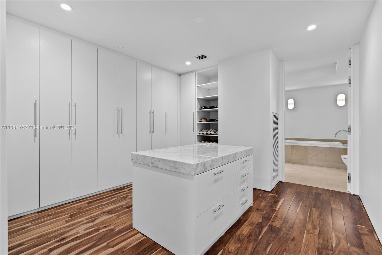 9701 Collins Ave 603S, Bal Harbour, FL 33154, 4 Bedrooms Bedrooms, ,4 BathroomsBathrooms,Residential,For Sale,Collins Ave,A11364782