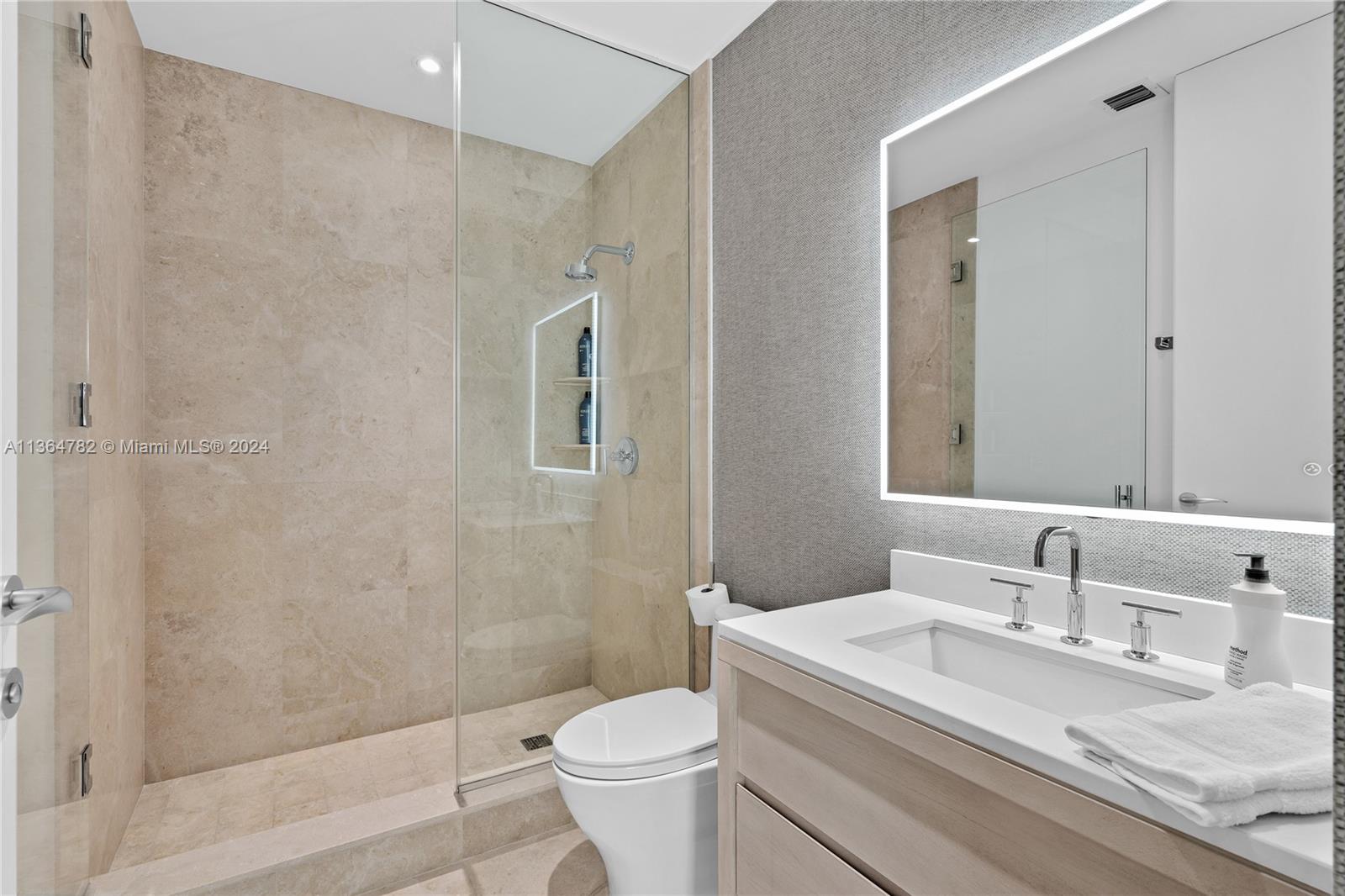 9701 Collins Ave 603S, Bal Harbour, FL 33154, 4 Bedrooms Bedrooms, ,4 BathroomsBathrooms,Residential,For Sale,Collins Ave,A11364782