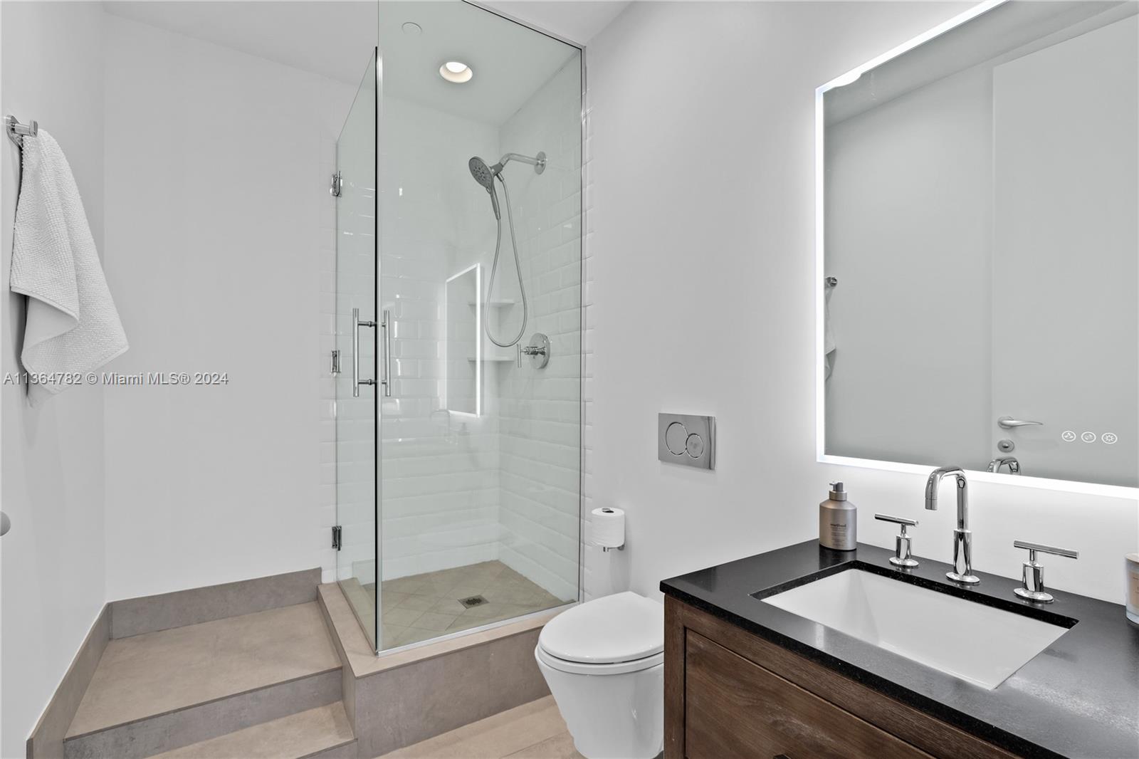 9701 Collins Ave 603S, Bal Harbour, FL 33154, 4 Bedrooms Bedrooms, ,4 BathroomsBathrooms,Residential,For Sale,Collins Ave,A11364782