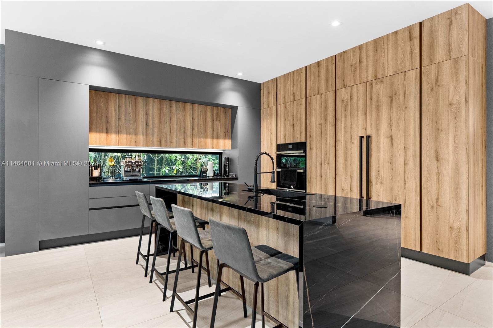 77 18th Ter, Miami, FL, 33129 United States, 5 Bedrooms Bedrooms, ,5 BathroomsBathrooms,Residential,For Sale,18th Ter,A11464681