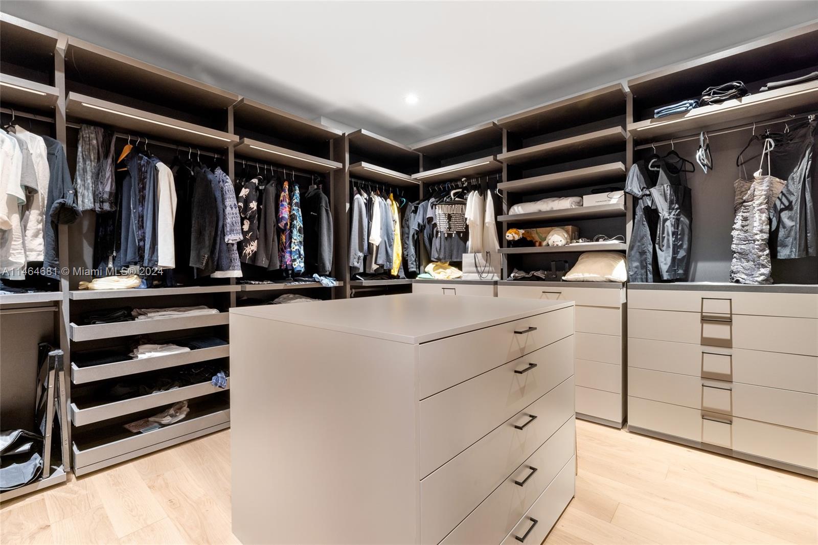 Closet