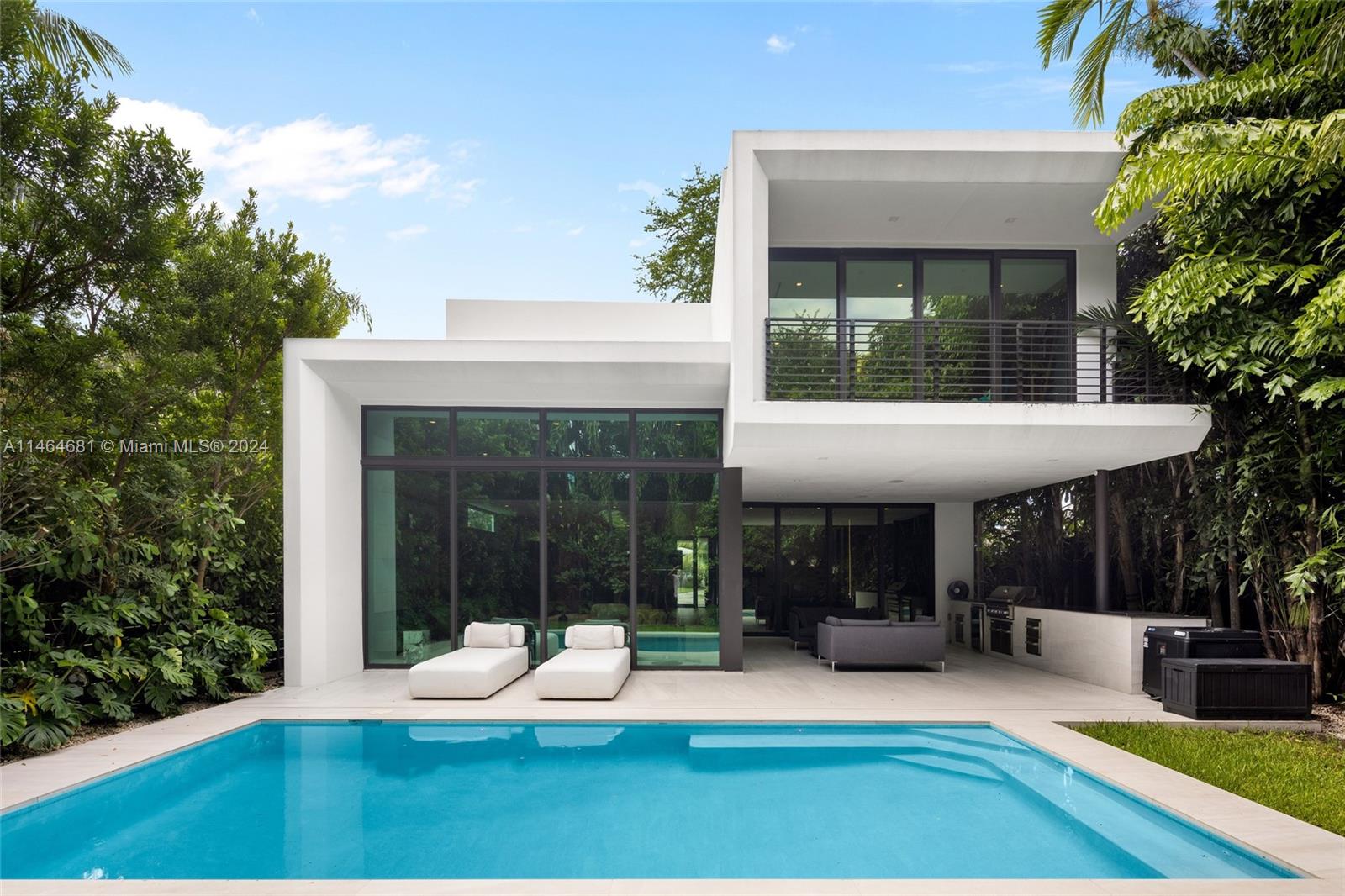 77 18th Ter, Miami, FL, 33129 United States, 5 Bedrooms Bedrooms, ,5 BathroomsBathrooms,Residential,For Sale,18th Ter,A11464681