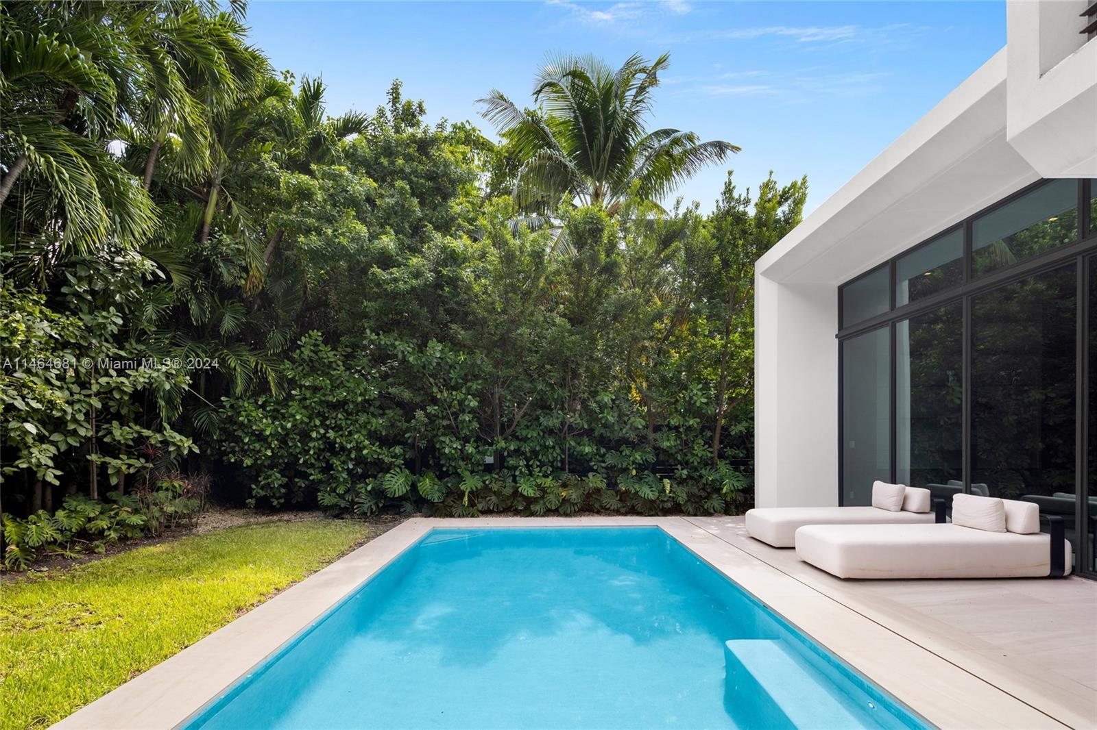 77 18th Ter, Miami, FL, 33129 United States, 5 Bedrooms Bedrooms, ,5 BathroomsBathrooms,Residential,For Sale,18th Ter,A11464681