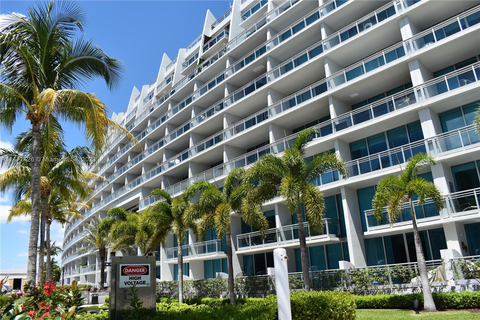 Aventura, FL, 33180 United States, 2 Bedrooms Bedrooms, ,3 BathroomsBathrooms,Residential,For Sale,A11471426