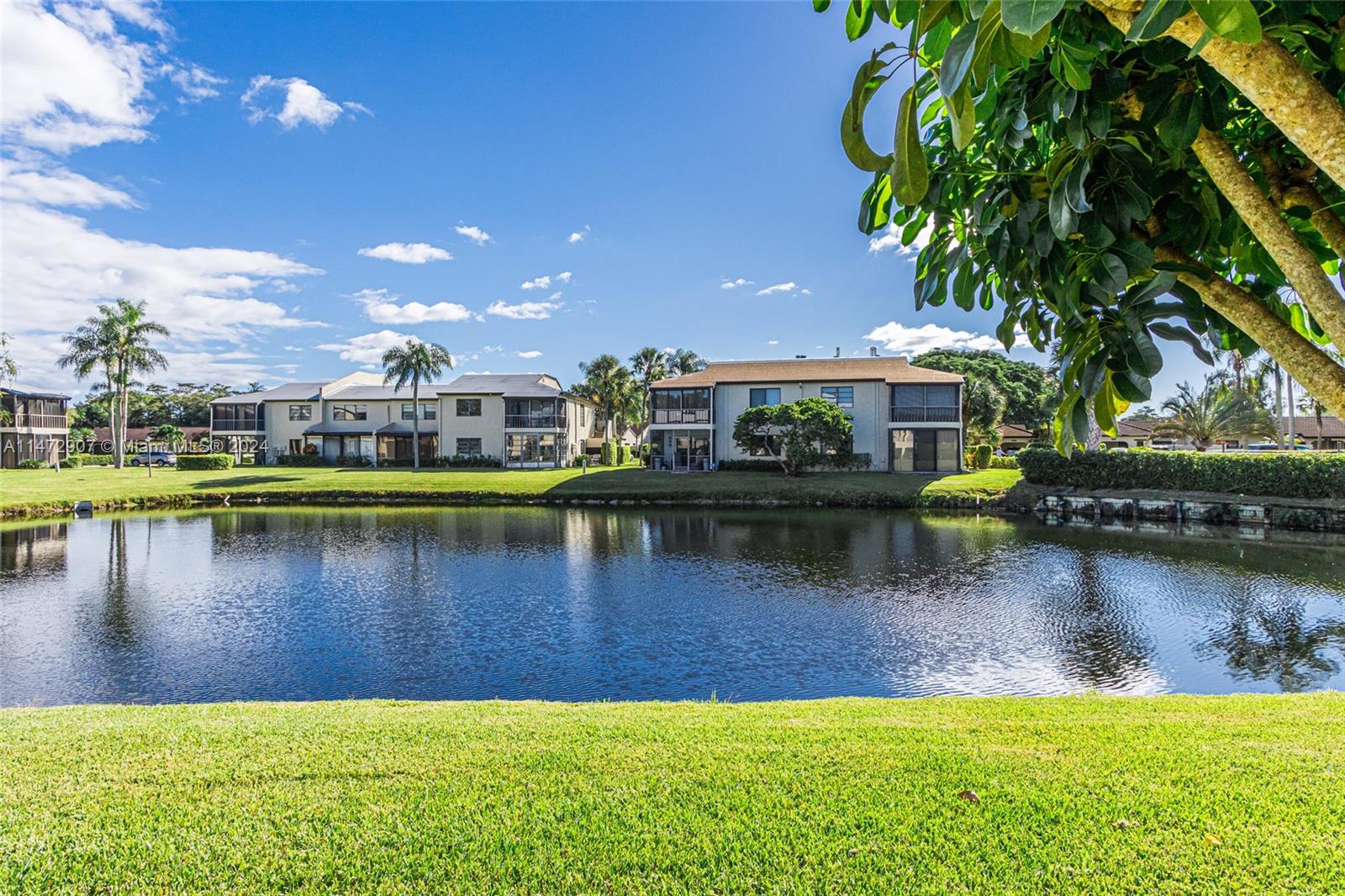 8566 Casa Del Lago, Boca Raton, FL, 33433 United States, 2 Bedrooms Bedrooms, ,2 BathroomsBathrooms,Residential,For Sale,Casa Del Lago,A11472907