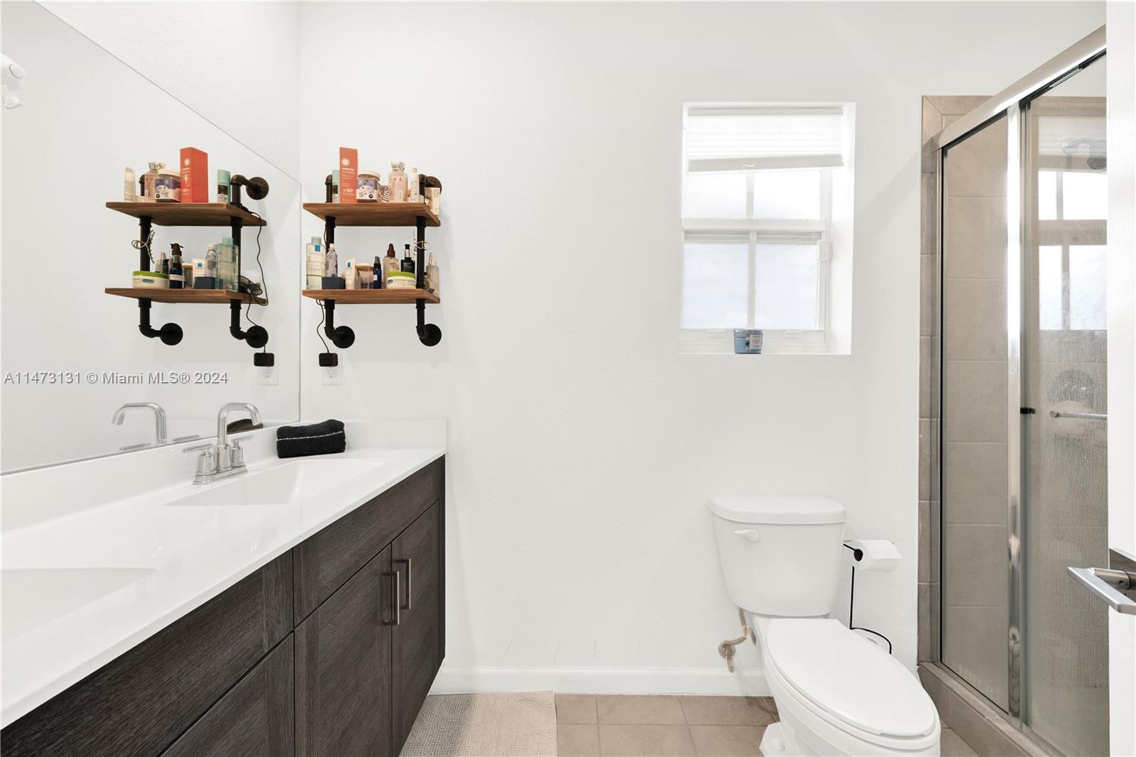 805 SE 18th St, Homestead, Florida 33034, 3 Bedrooms Bedrooms, ,2 BathroomsBathrooms,Residential,For Sale,805 SE 18th St,A11473131