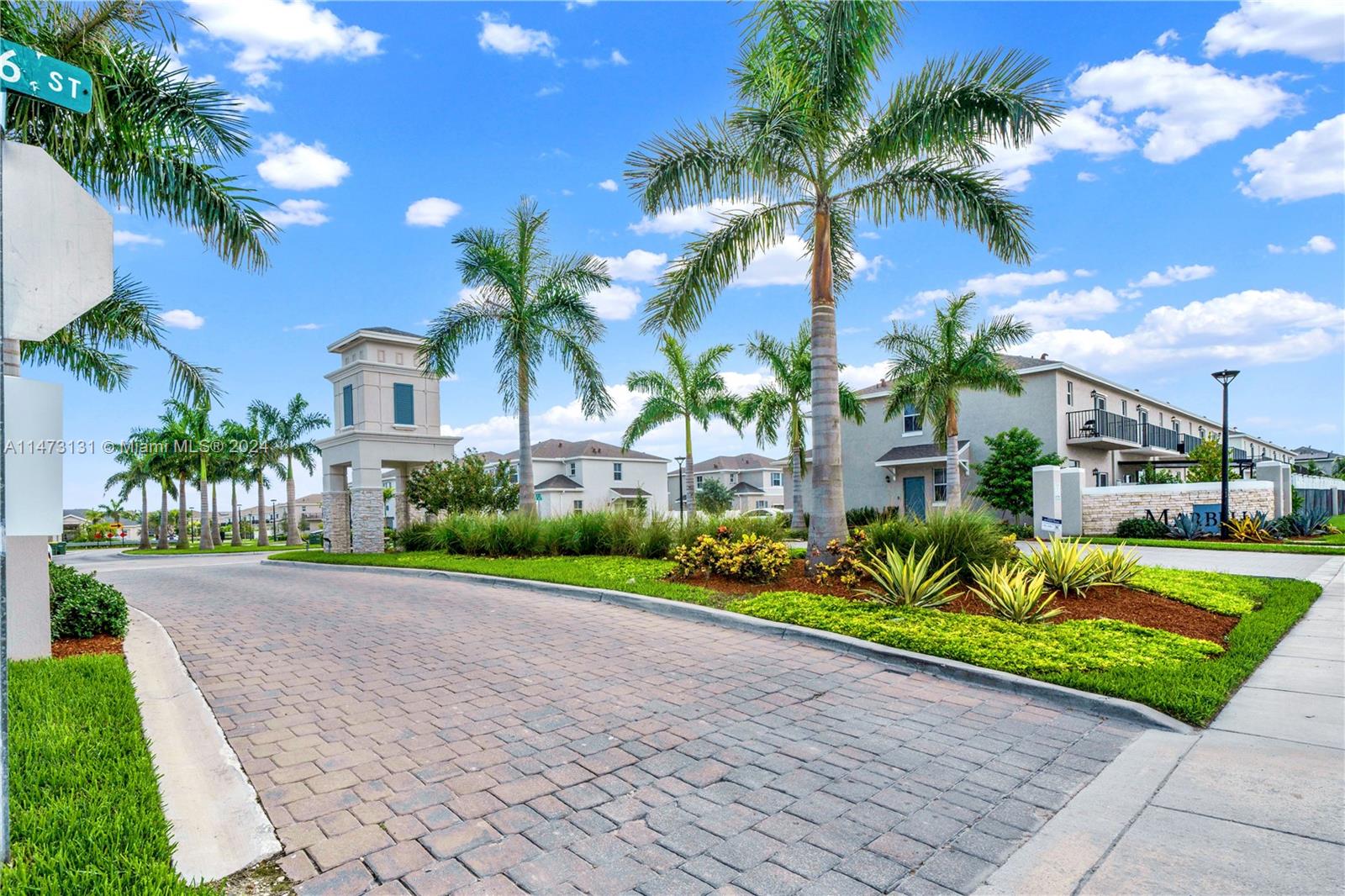 805 SE 18th St, Homestead, Florida 33034, 3 Bedrooms Bedrooms, ,2 BathroomsBathrooms,Residential,For Sale,805 SE 18th St,A11473131