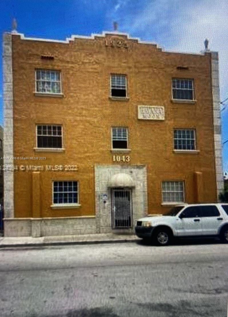1043 NW 2nd St 18, Miami, Florida 33128, 2 Bedrooms Bedrooms, ,1 BathroomBathrooms,Residential,For Sale,1043 NW 2nd St 18,A11473388