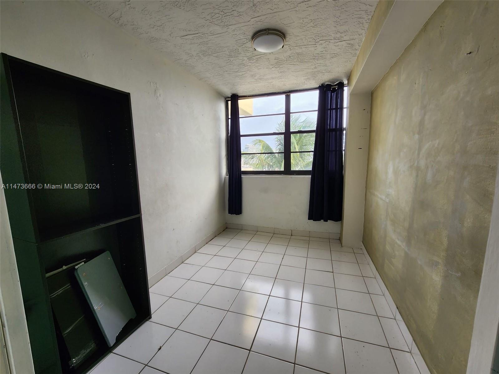 6937 Bay Dr 510, Miami Beach, Florida 33141, 1 Bedroom Bedrooms, ,1 BathroomBathrooms,Residential,For Sale,6937 Bay Dr 510,A11473666
