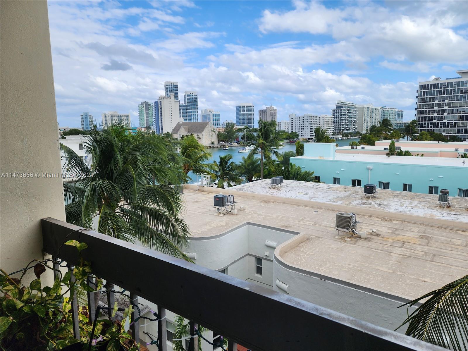 6937 Bay Dr 510, Miami Beach, Florida 33141, 1 Bedroom Bedrooms, ,1 BathroomBathrooms,Residential,For Sale,6937 Bay Dr 510,A11473666