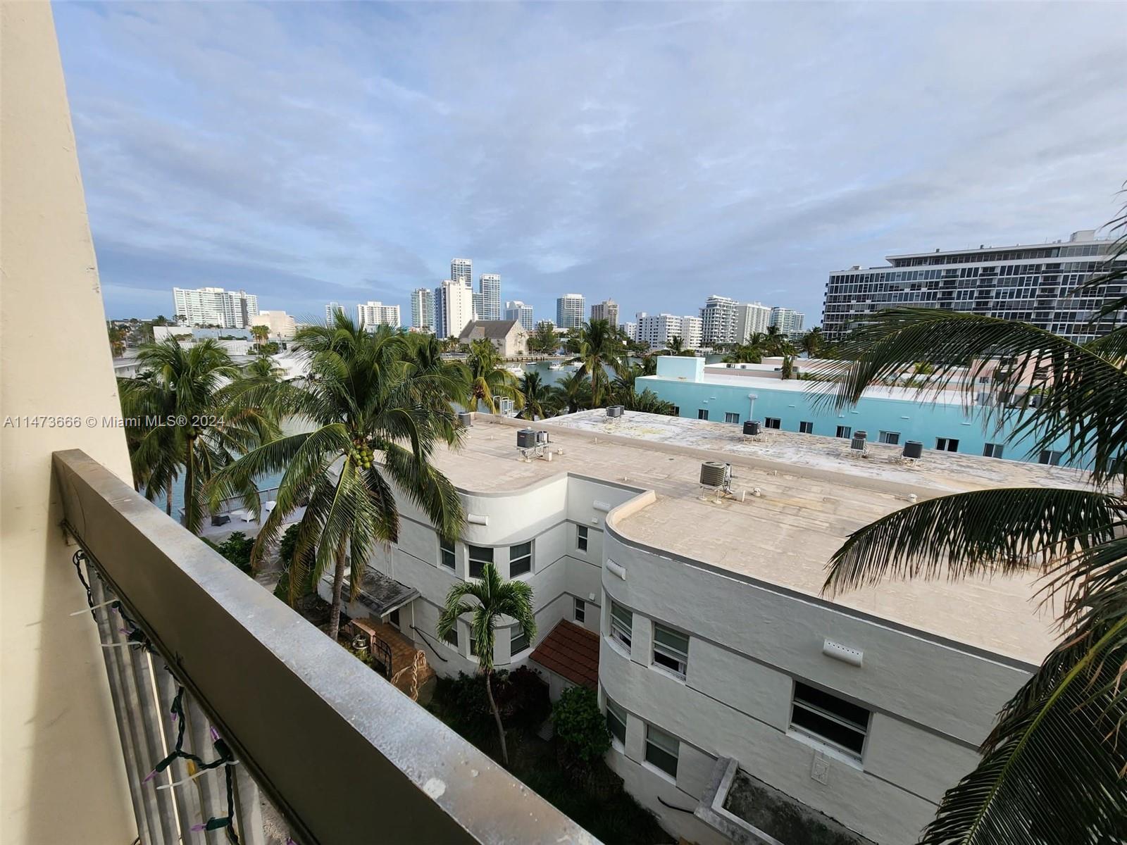 6937 Bay Dr 510, Miami Beach, Florida 33141, 1 Bedroom Bedrooms, ,1 BathroomBathrooms,Residential,For Sale,6937 Bay Dr 510,A11473666