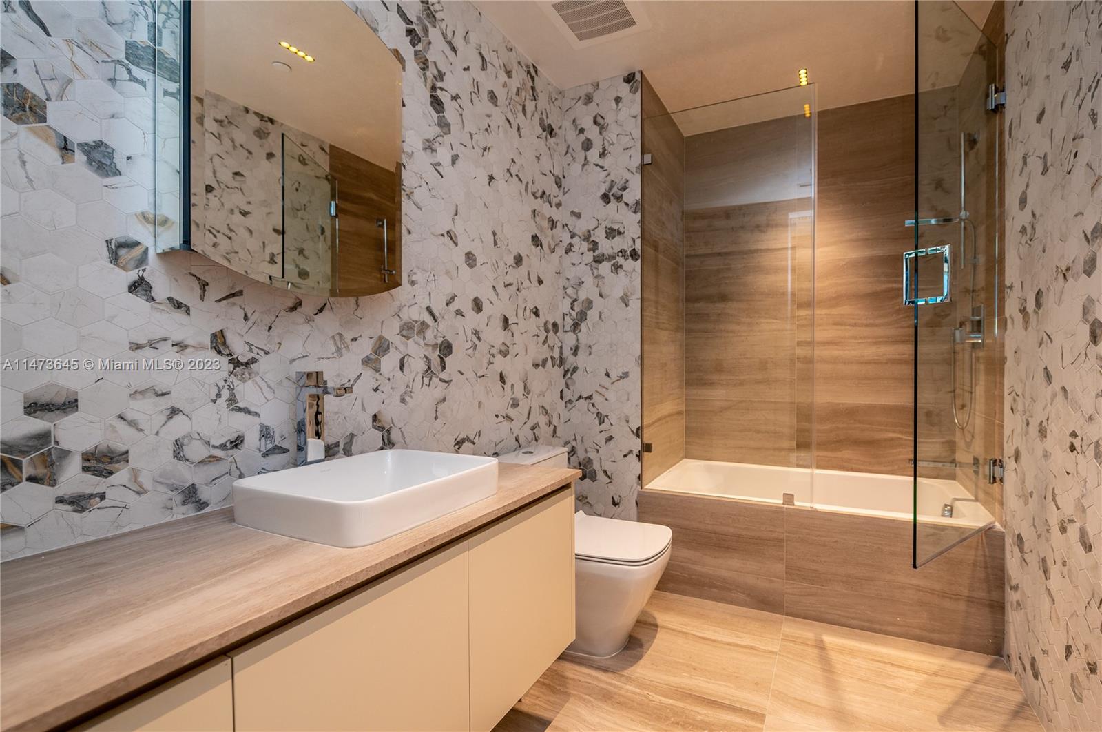 Guest Bath #4