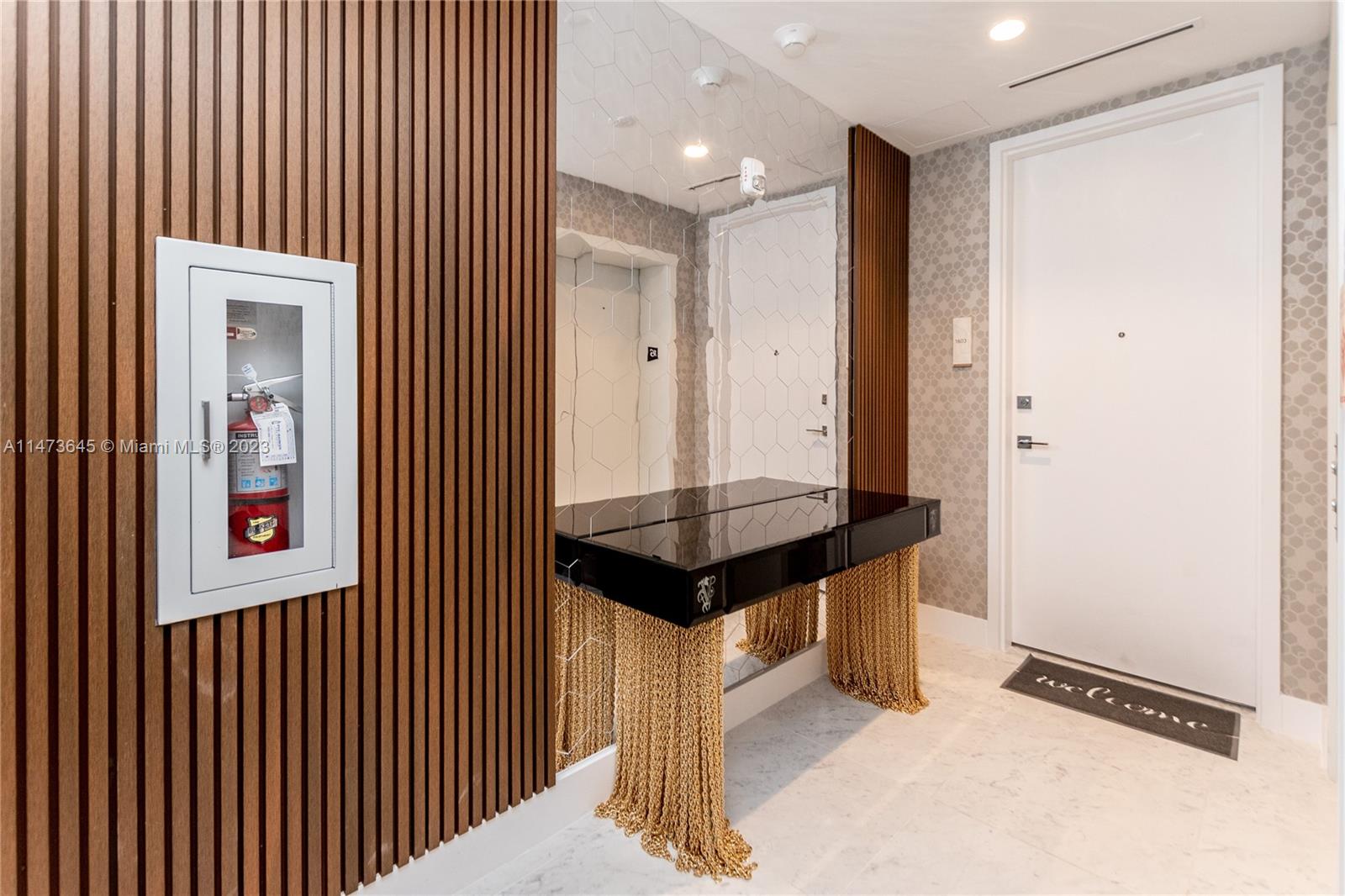 Foyer Entry
