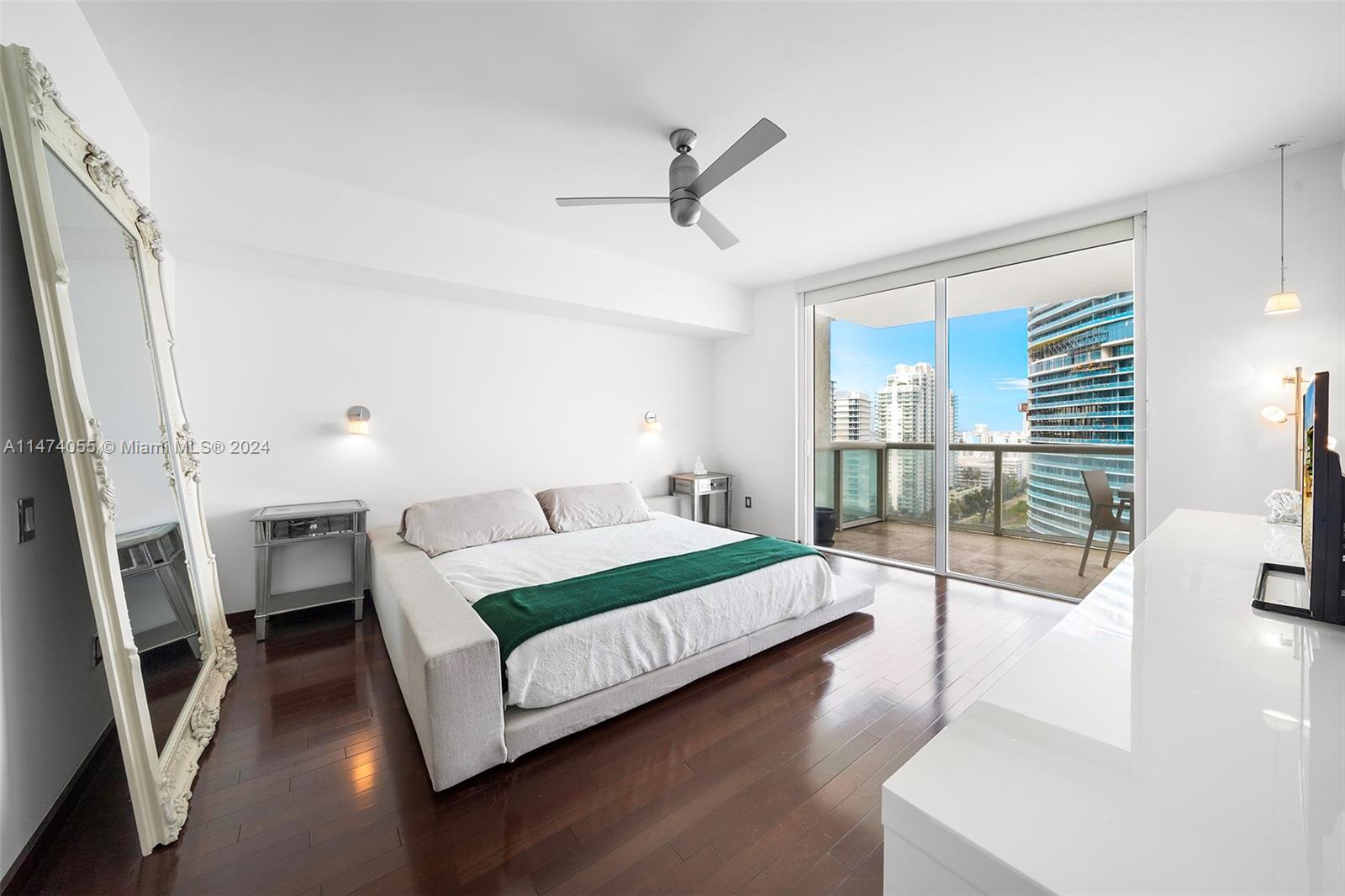 450 Alton Rd 2006, Miami Beach, Florida 33139, 2 Bedrooms Bedrooms, ,2 BathroomsBathrooms,Residentiallease,For Rent,450 Alton Rd 2006,A11474055