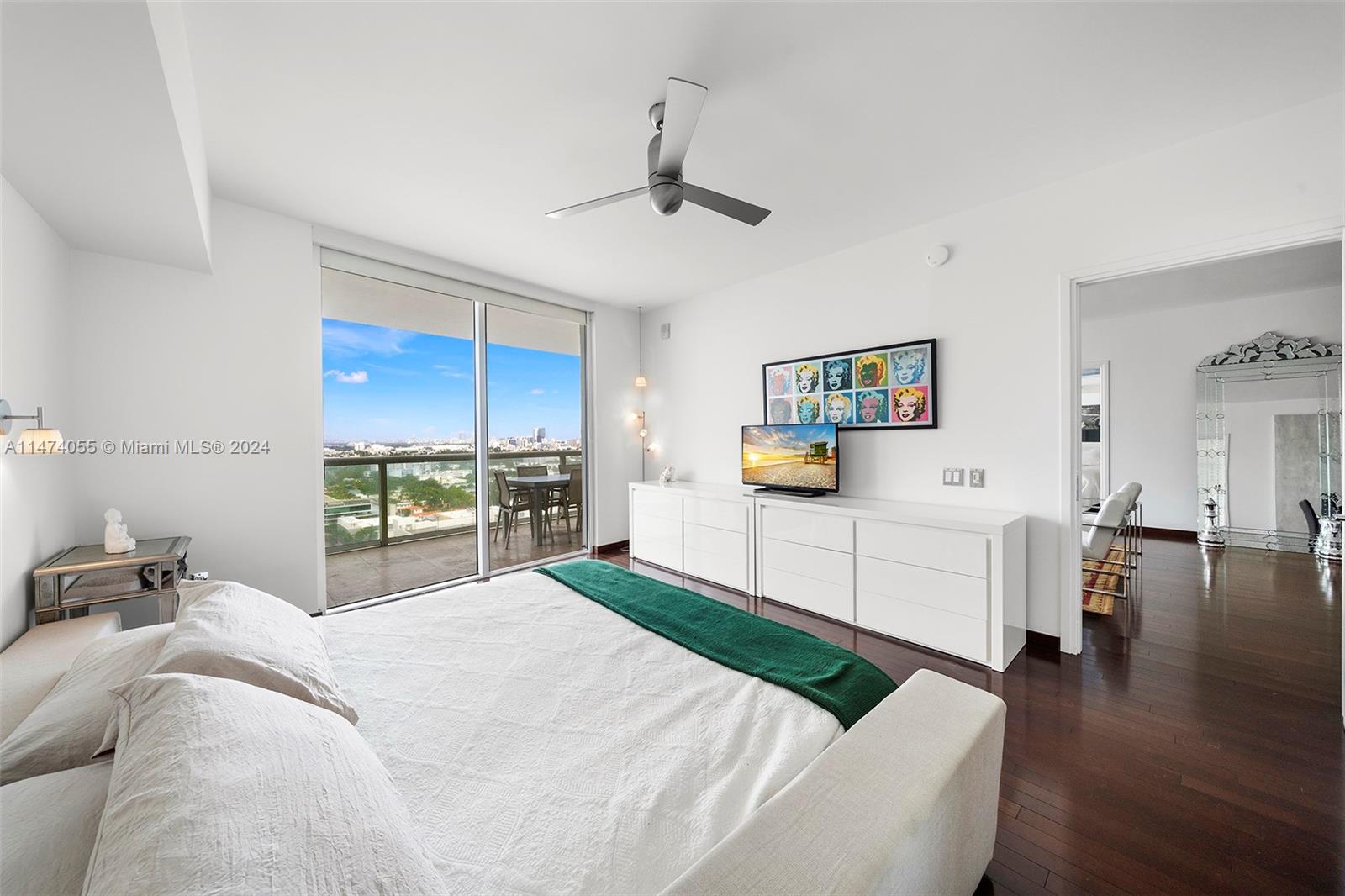 450 Alton Rd 2006, Miami Beach, Florida 33139, 2 Bedrooms Bedrooms, ,2 BathroomsBathrooms,Residentiallease,For Rent,450 Alton Rd 2006,A11474055