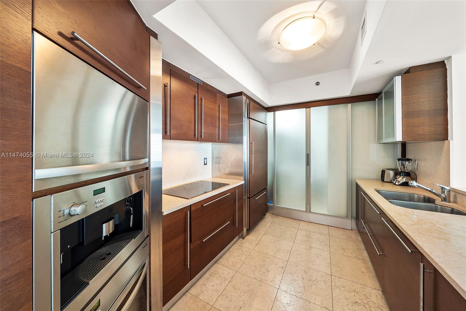 450 Alton Rd 2006, Miami Beach, Florida 33139, 2 Bedrooms Bedrooms, ,2 BathroomsBathrooms,Residentiallease,For Rent,450 Alton Rd 2006,A11474055