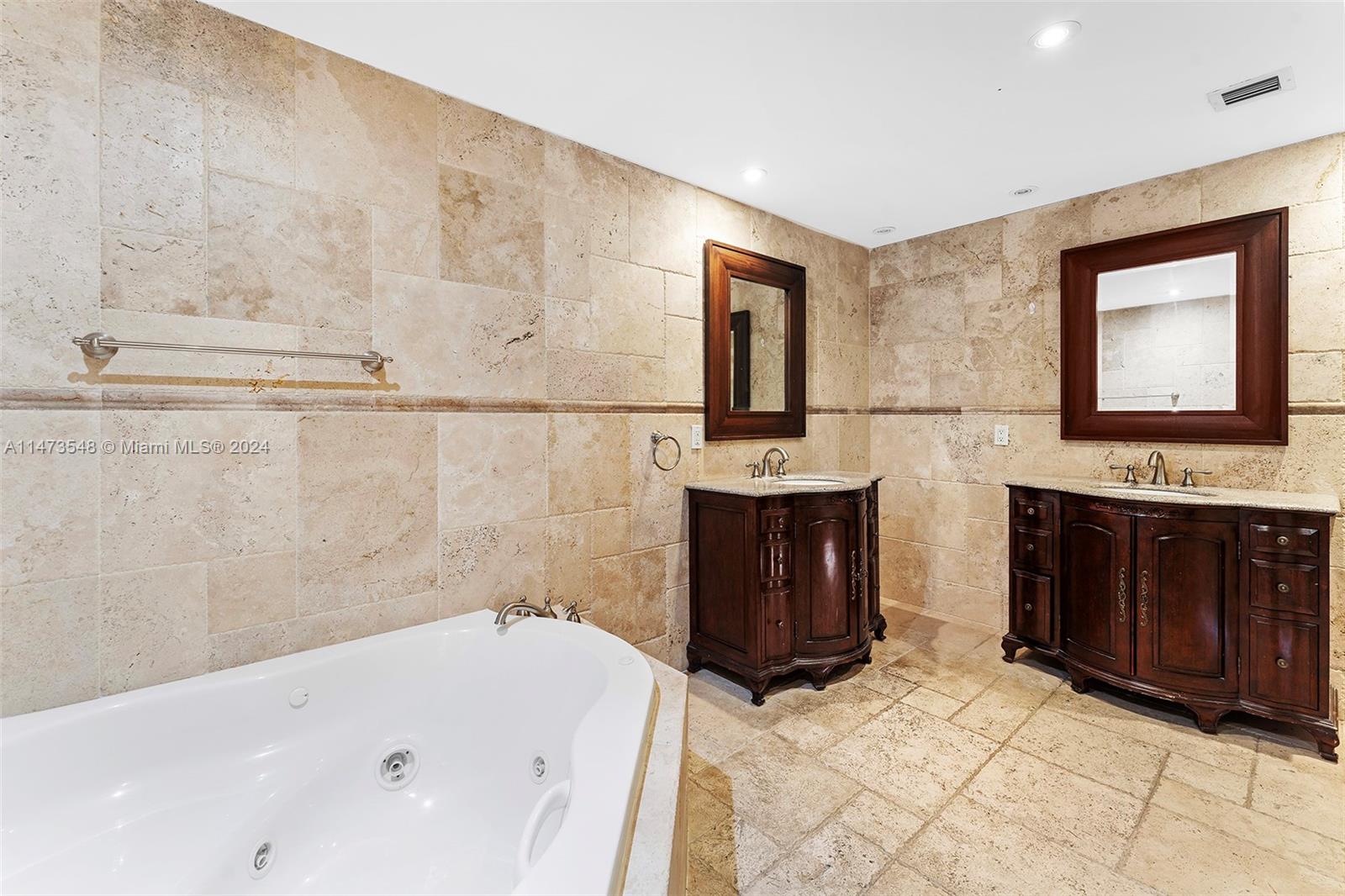 640 Sabal Palm Rd, Miami, Florida 33137, 8 Bedrooms Bedrooms, ,6 BathroomsBathrooms,Residential,For Sale,640 Sabal Palm Rd,A11473548