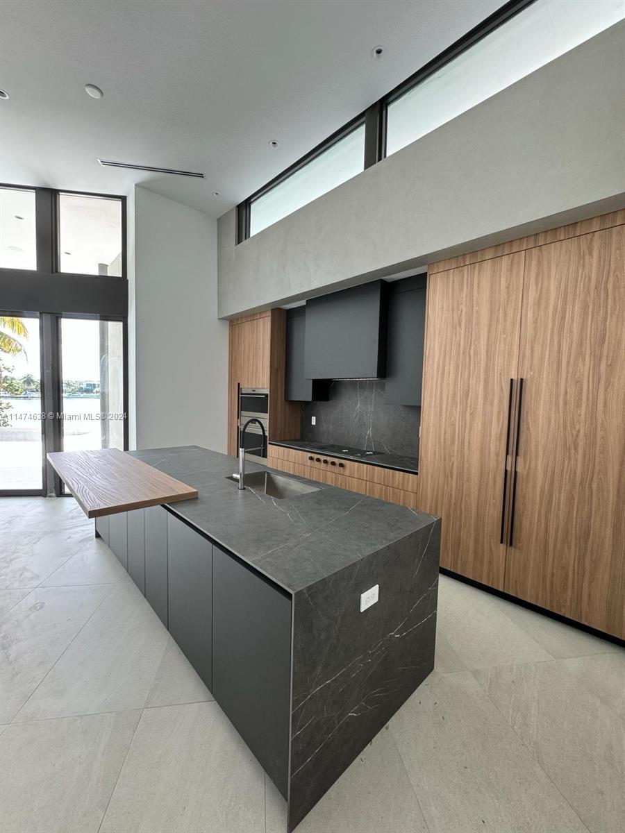 19360 22nd Rd, North Miami Beach, FL, 33179 United States, 6 Bedrooms Bedrooms, ,4 BathroomsBathrooms,Residential,For Sale,22nd Rd,A11474638