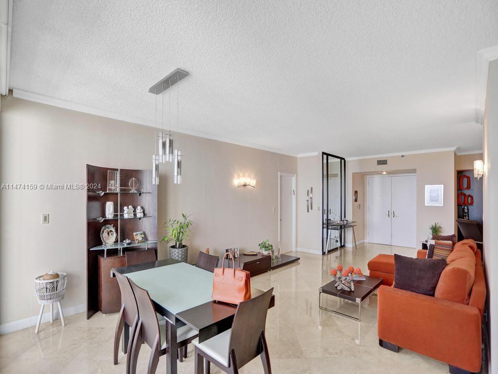 20281 E Country Club Dr 2010, Aventura, Florida 33180, 2 Bedrooms Bedrooms, ,2 BathroomsBathrooms,Residential,For Sale,20281 E Country Club Dr 2010,A11474159