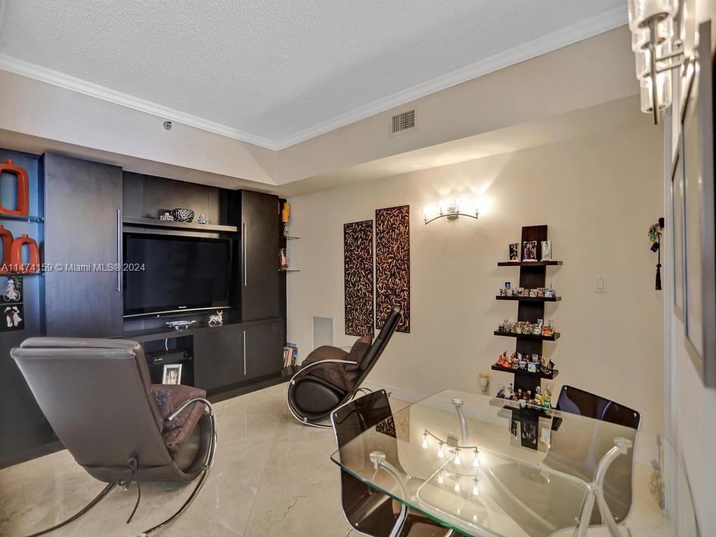 20281 Country Club Dr, Aventura, FL, 33180 United States, 2 Bedrooms Bedrooms, ,2 BathroomsBathrooms,Residential,For Sale,Country Club Dr,A11474159