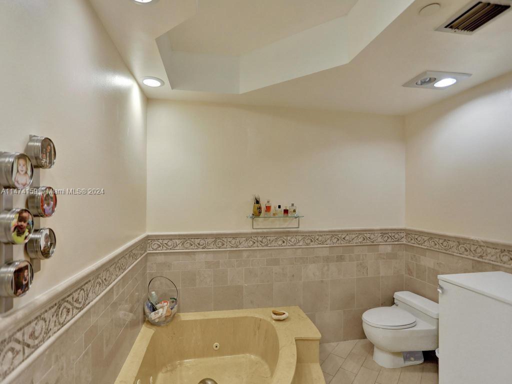 20281 Country Club Dr, Aventura, FL, 33180 United States, 2 Bedrooms Bedrooms, ,2 BathroomsBathrooms,Residential,For Sale,Country Club Dr,A11474159
