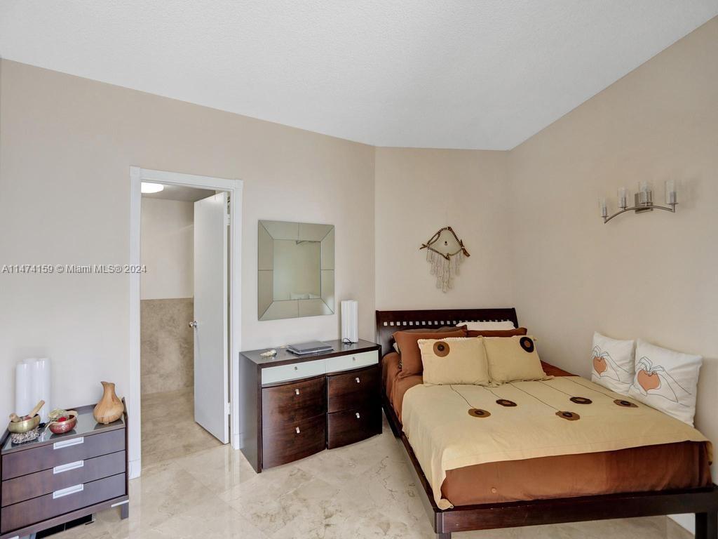 20281 Country Club Dr, Aventura, FL, 33180 United States, 2 Bedrooms Bedrooms, ,2 BathroomsBathrooms,Residential,For Sale,Country Club Dr,A11474159