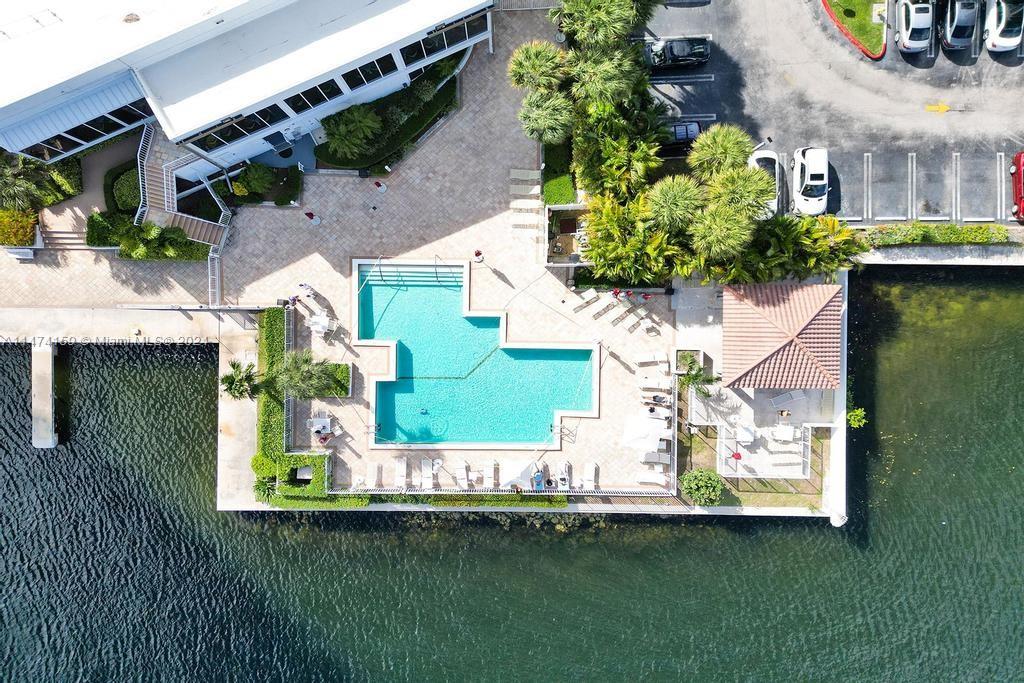 20281 Country Club Dr, Aventura, FL, 33180 United States, 2 Bedrooms Bedrooms, ,2 BathroomsBathrooms,Residential,For Sale,Country Club Dr,A11474159