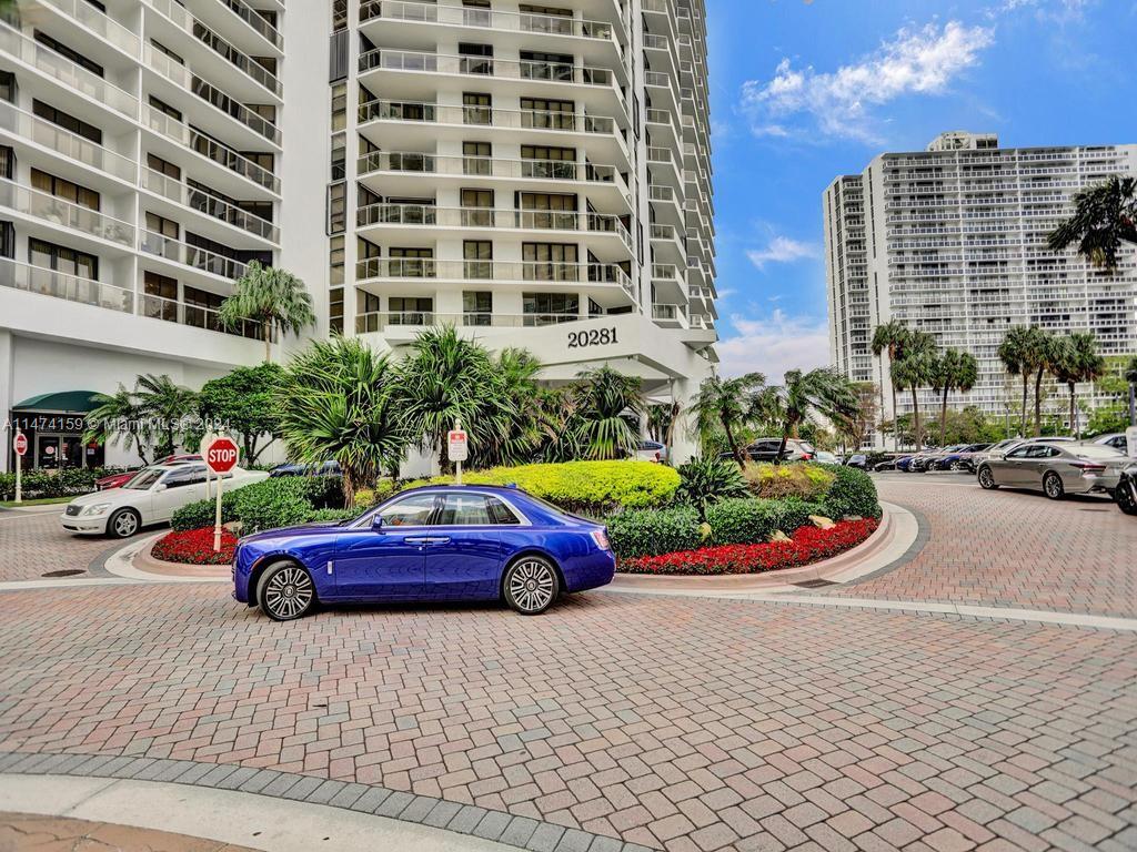 20281 Country Club Dr, Aventura, FL, 33180 United States, 2 Bedrooms Bedrooms, ,2 BathroomsBathrooms,Residential,For Sale,Country Club Dr,A11474159