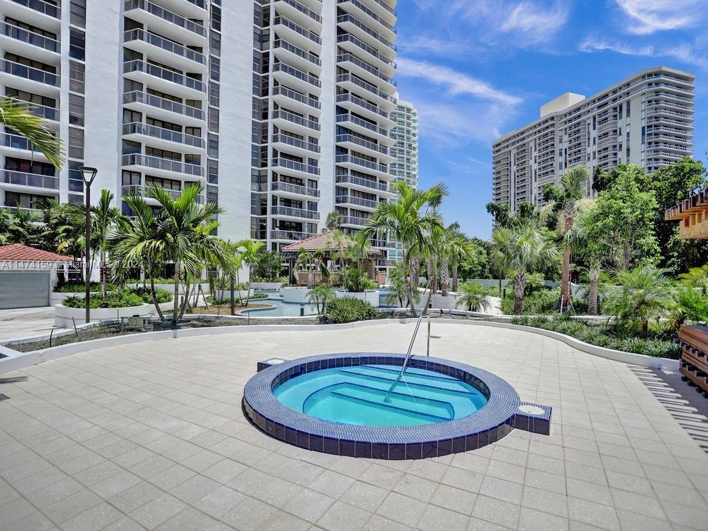 20281 Country Club Dr, Aventura, FL, 33180 United States, 2 Bedrooms Bedrooms, ,2 BathroomsBathrooms,Residential,For Sale,Country Club Dr,A11474159