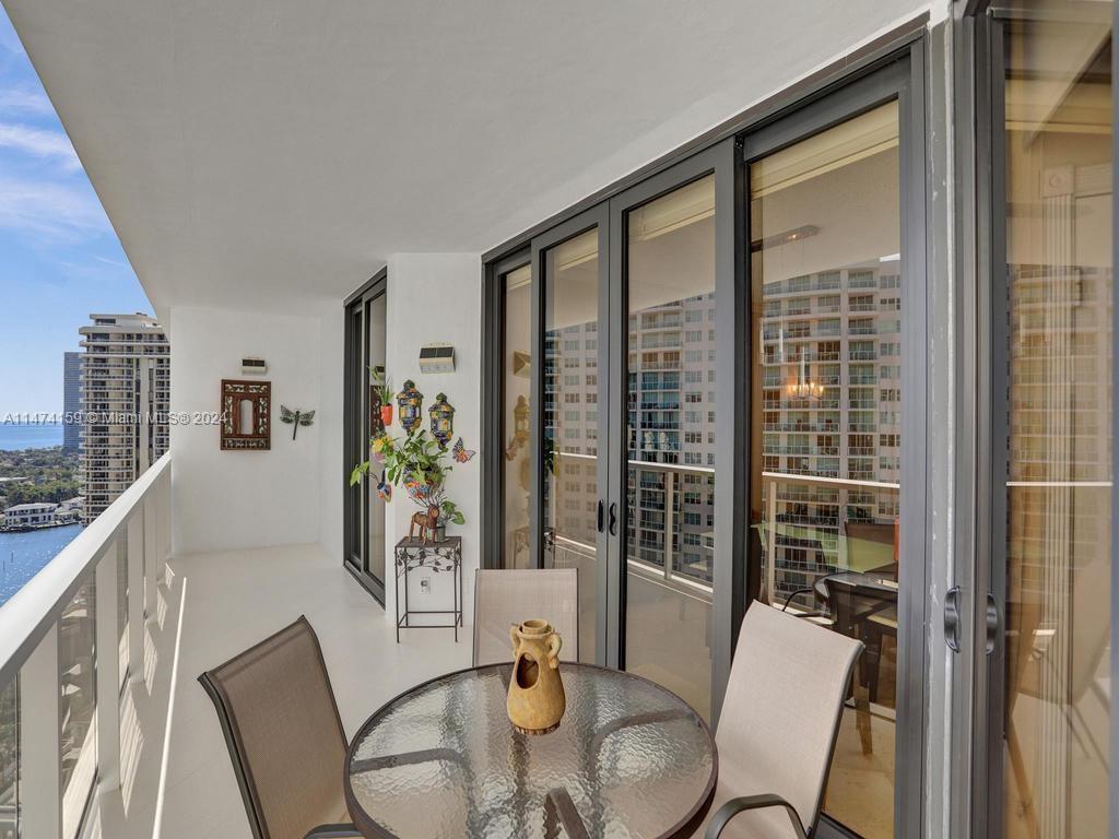 20281 Country Club Dr, Aventura, FL, 33180 United States, 2 Bedrooms Bedrooms, ,2 BathroomsBathrooms,Residential,For Sale,Country Club Dr,A11474159