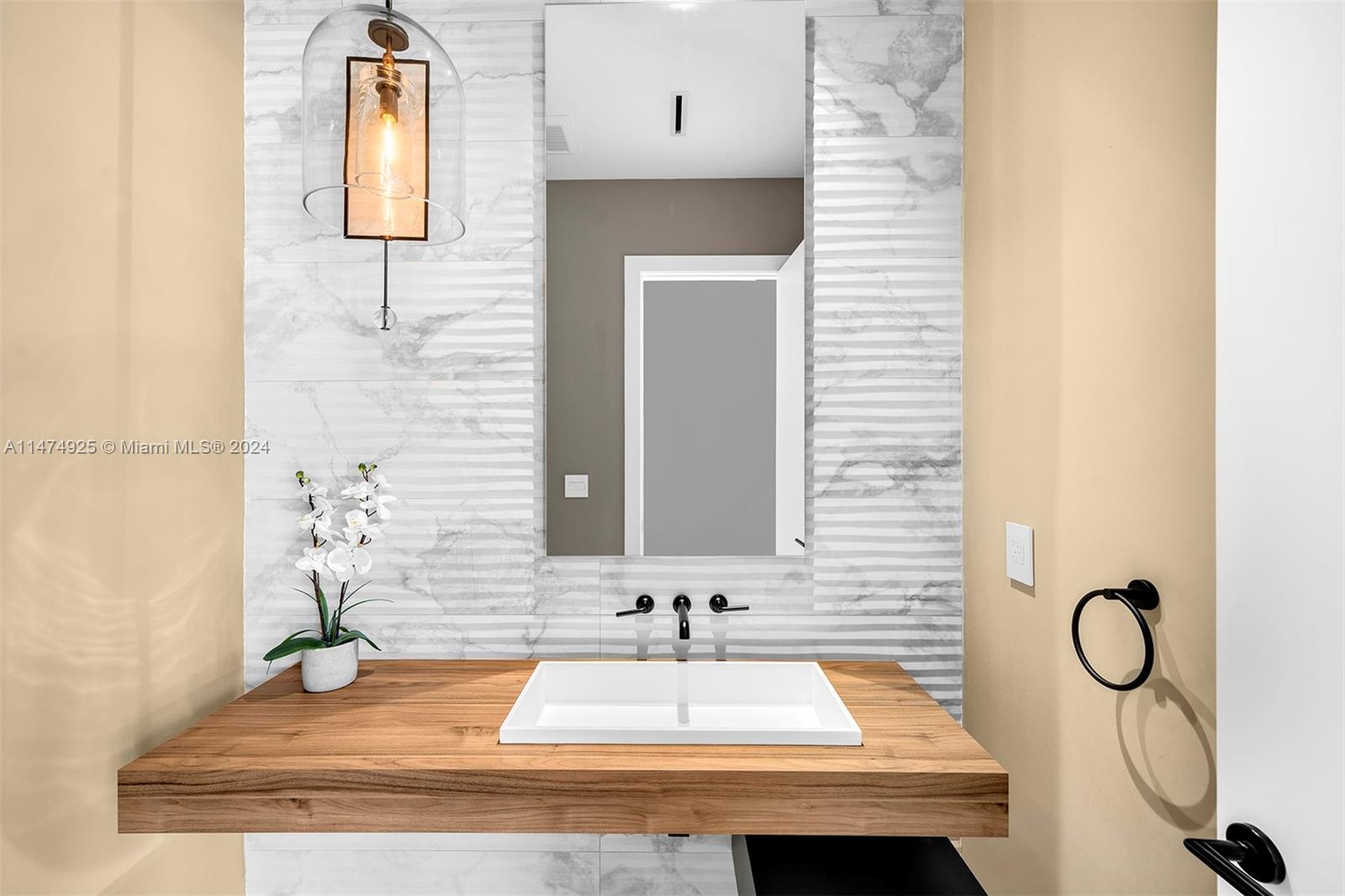 7825 128th St, Pinecrest, FL, 33156 United States, 6 Bedrooms Bedrooms, ,6 BathroomsBathrooms,Residential,For Sale,128th St,A11474925