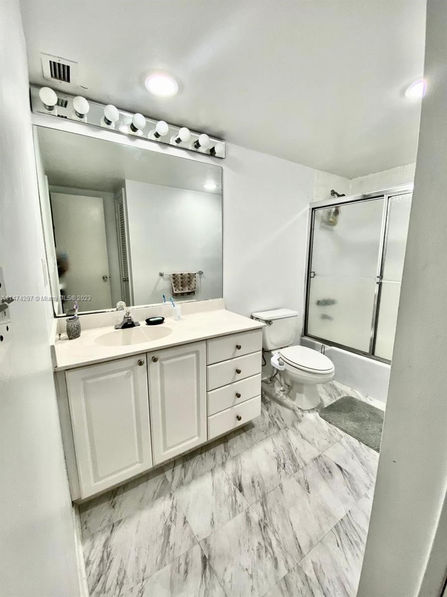 19370 Collins Ave, Sunny Isles Beach, FL, 33160 United States, 1 Bedroom Bedrooms, ,1 BathroomBathrooms,Residential,For Sale,Collins Ave,A11474297