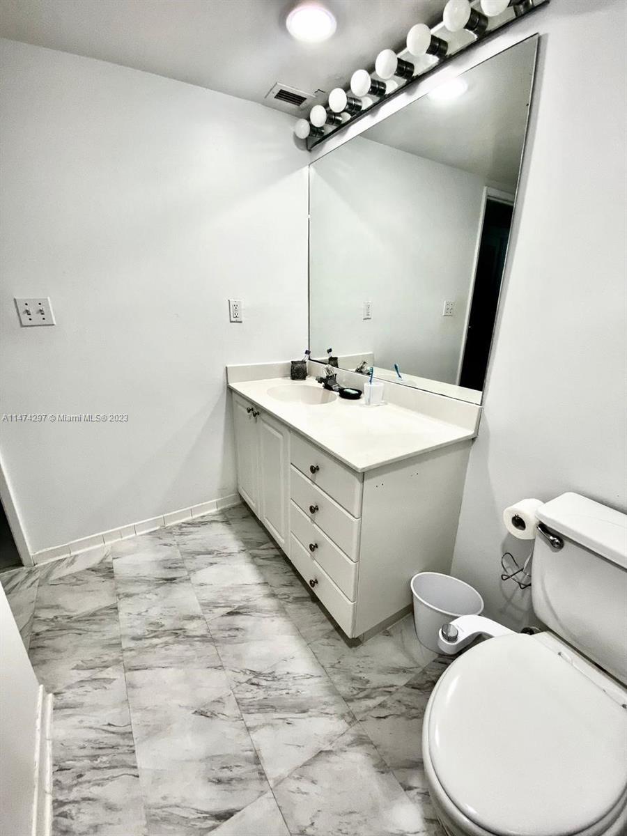 19370 Collins Ave, Sunny Isles Beach, FL, 33160 United States, 1 Bedroom Bedrooms, ,1 BathroomBathrooms,Residential,For Sale,Collins Ave,A11474297