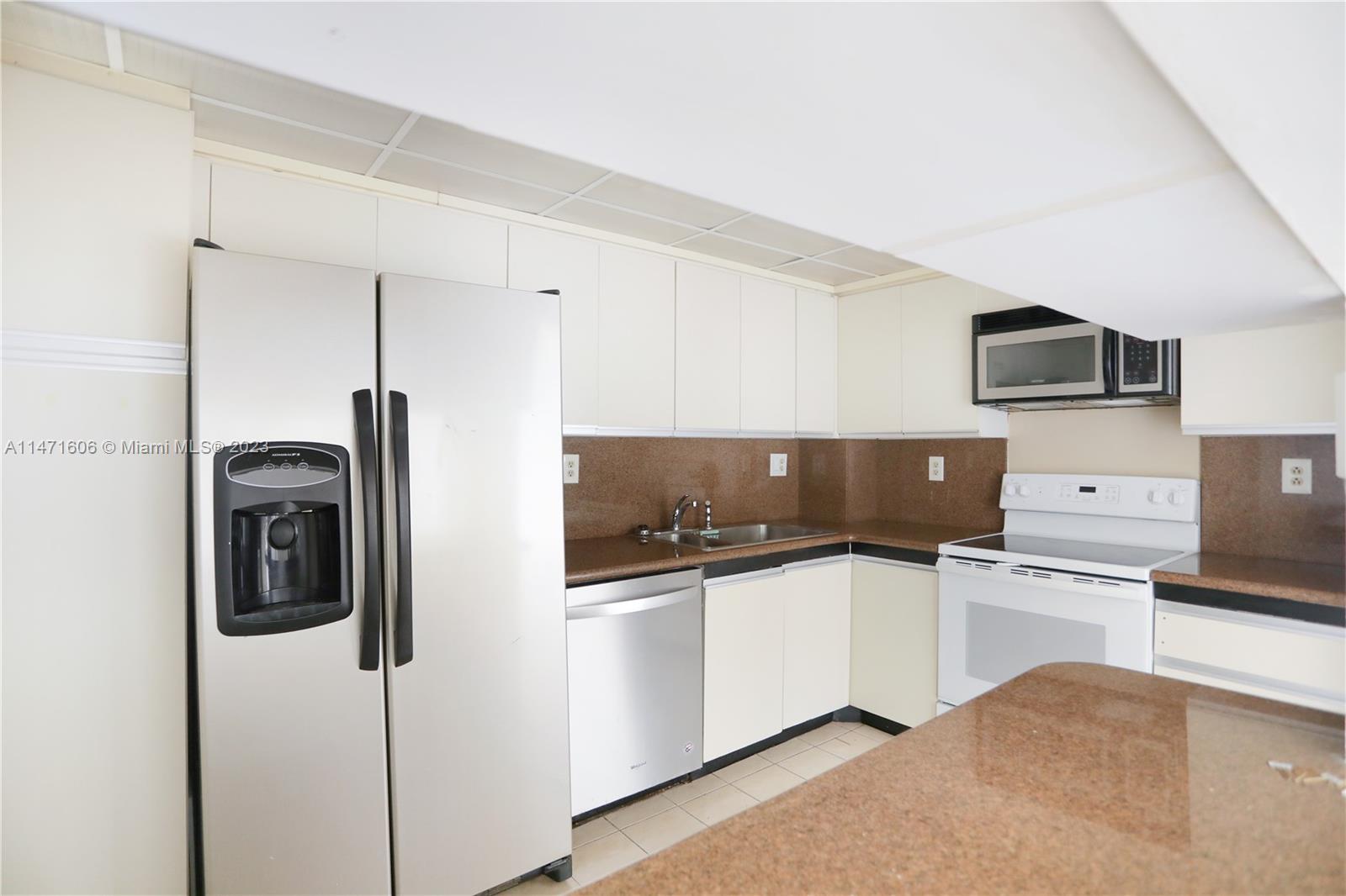 1000 Quayside Ter 809, Miami, Florida 33138, 2 Bedrooms Bedrooms, 1 Room Rooms,2 BathroomsBathrooms,Residential,For Sale,1000 Quayside Ter 809,A11471606