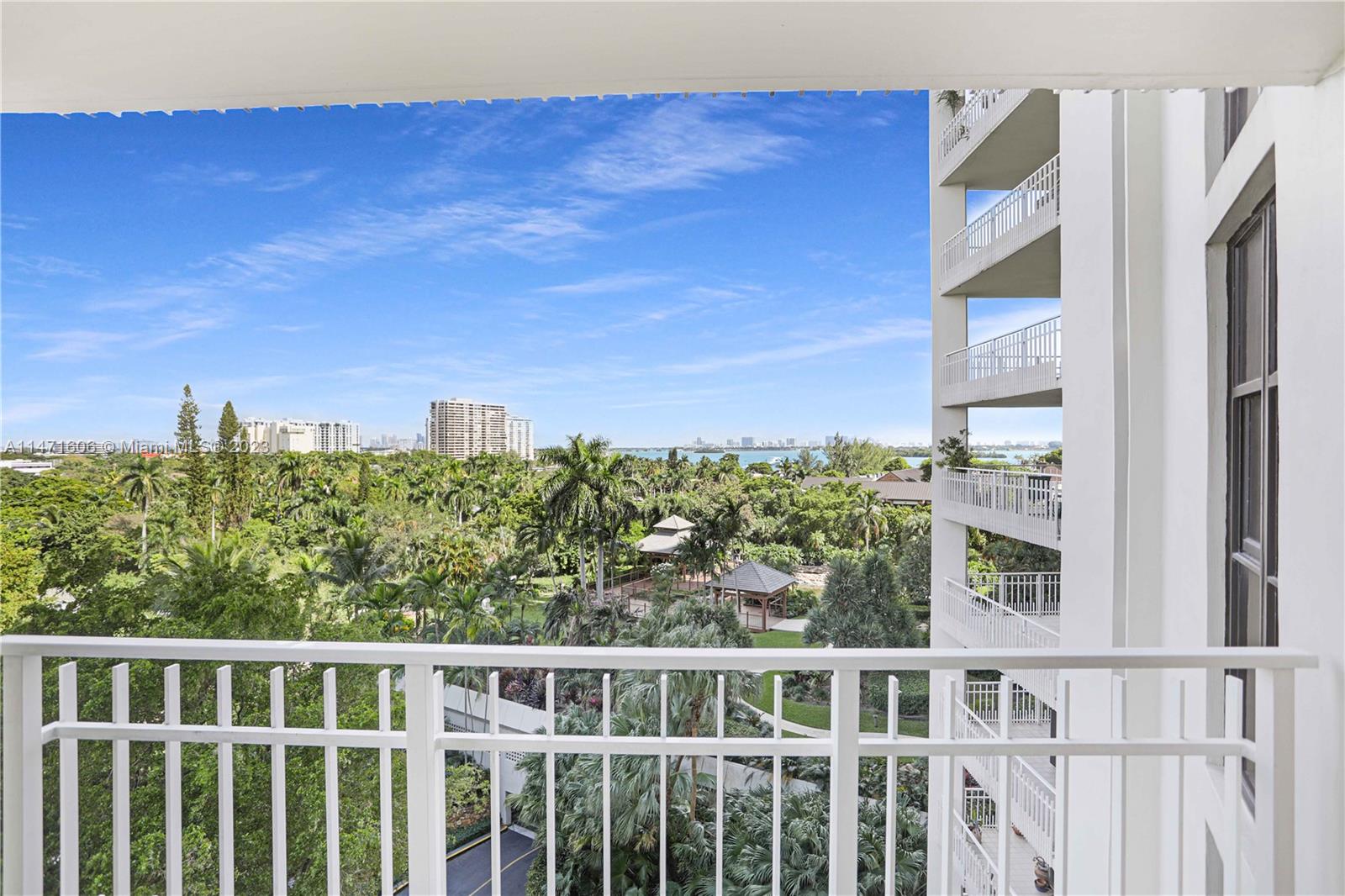 1000 Quayside Ter 809, Miami, Florida 33138, 2 Bedrooms Bedrooms, 1 Room Rooms,2 BathroomsBathrooms,Residential,For Sale,1000 Quayside Ter 809,A11471606