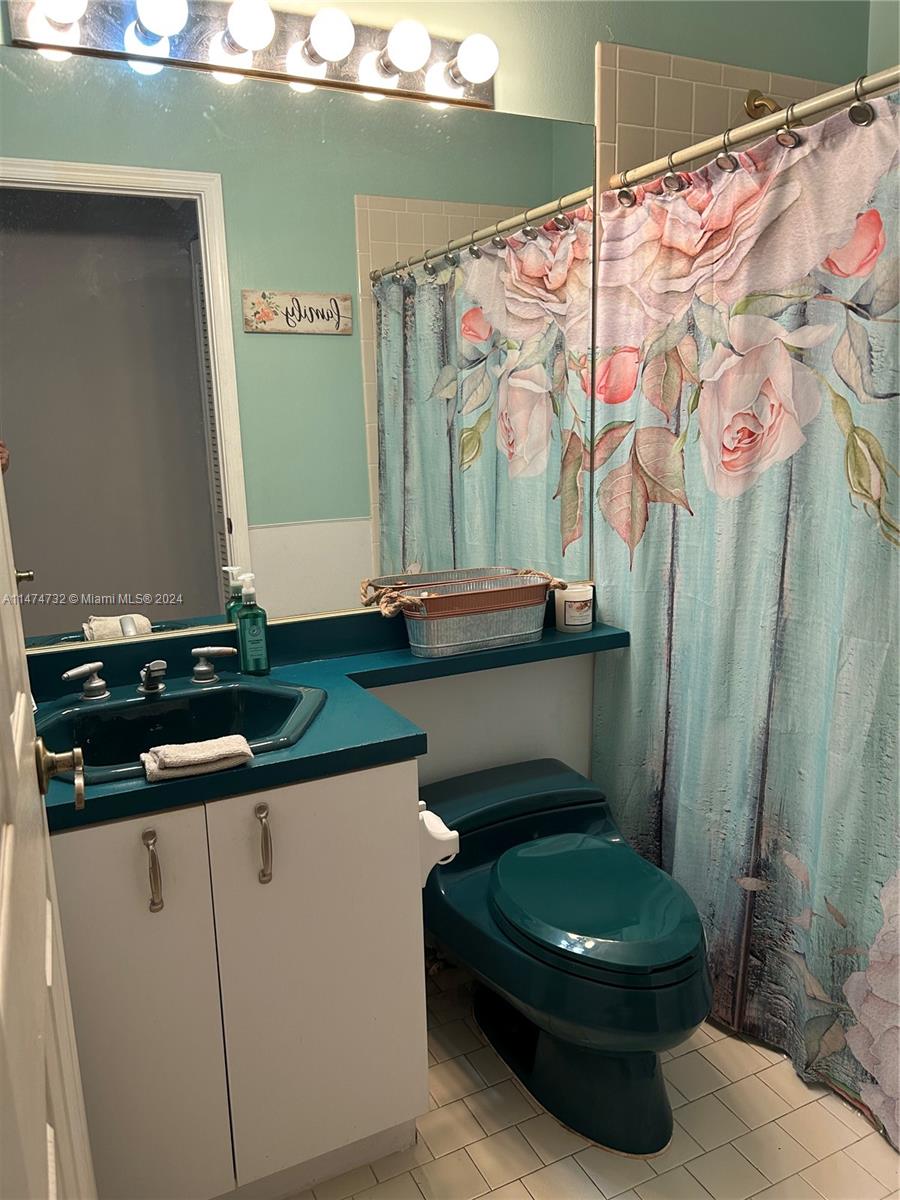 5521 NW 54th Ln, Coconut Creek, Florida 33073, 4 Bedrooms Bedrooms, ,3 BathroomsBathrooms,Residential,For Sale,5521 NW 54th Ln,A11474732