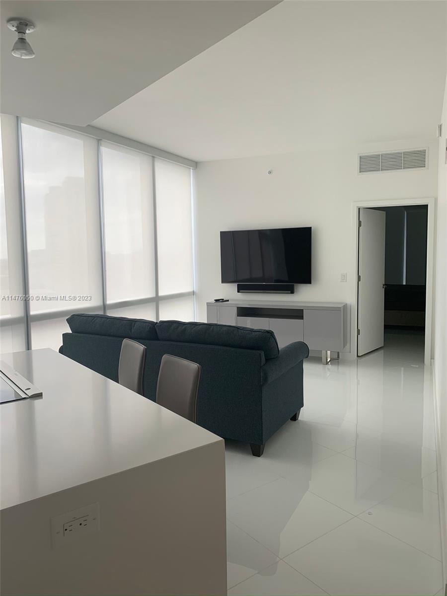 Apartamento à Venda em Miami, FL